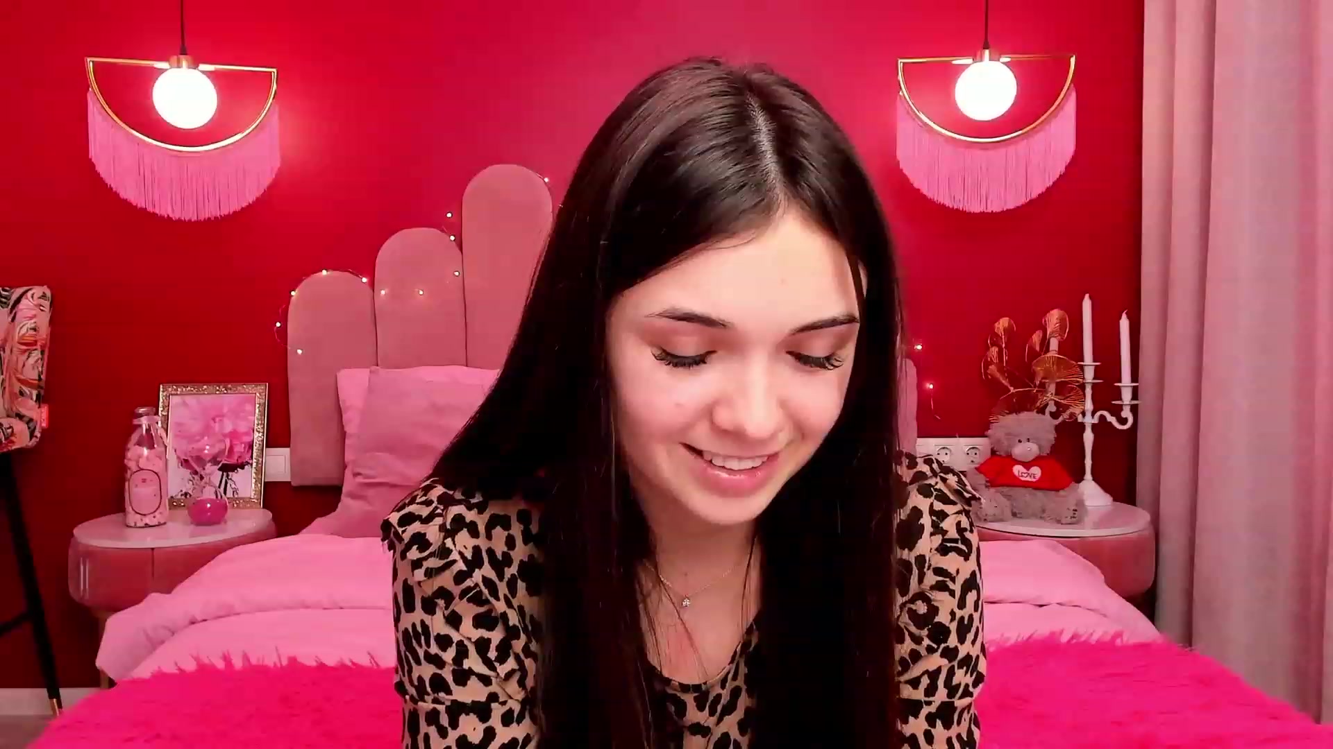 Gallery image thumbnail from AmeliaMFC's myfreecams stream on, 02/10/2023, 15:17 image 12 of 20