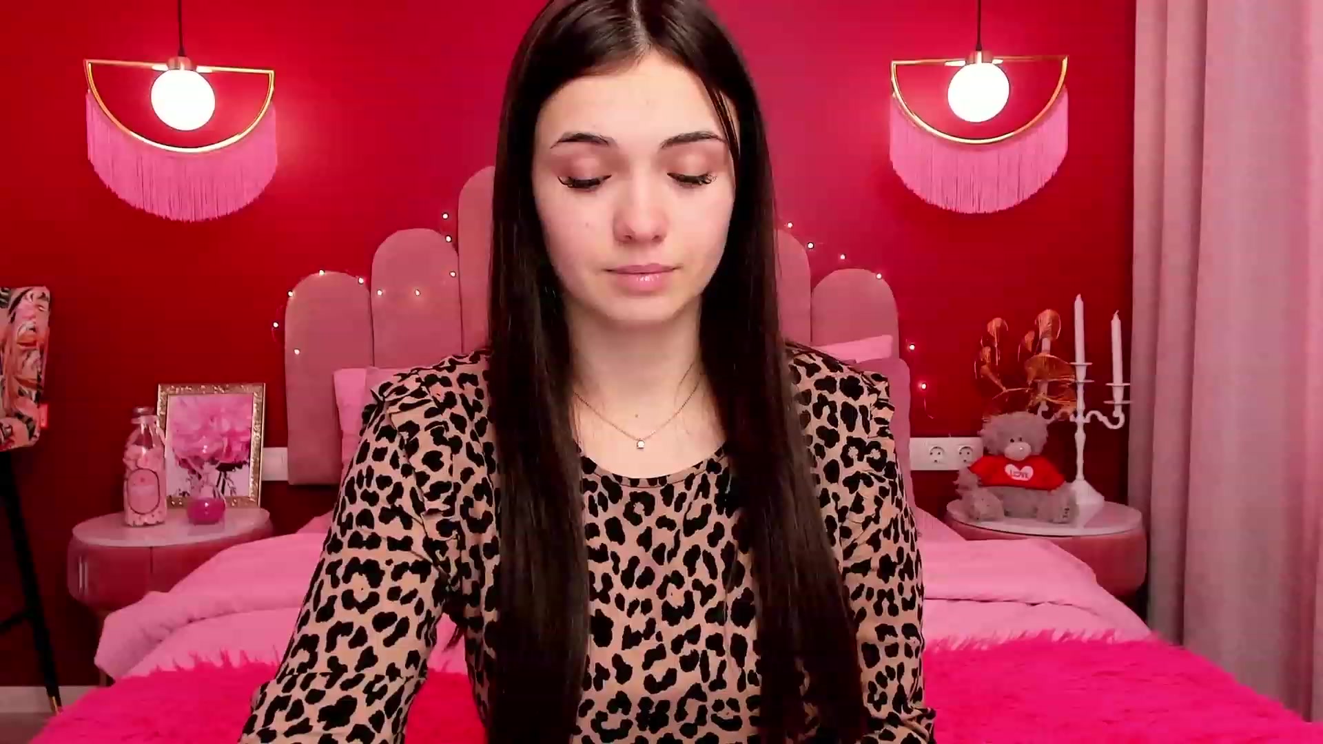 Gallery image thumbnail from AmeliaMFC's myfreecams stream on, 02/10/2023, 15:17 image 3 of 20