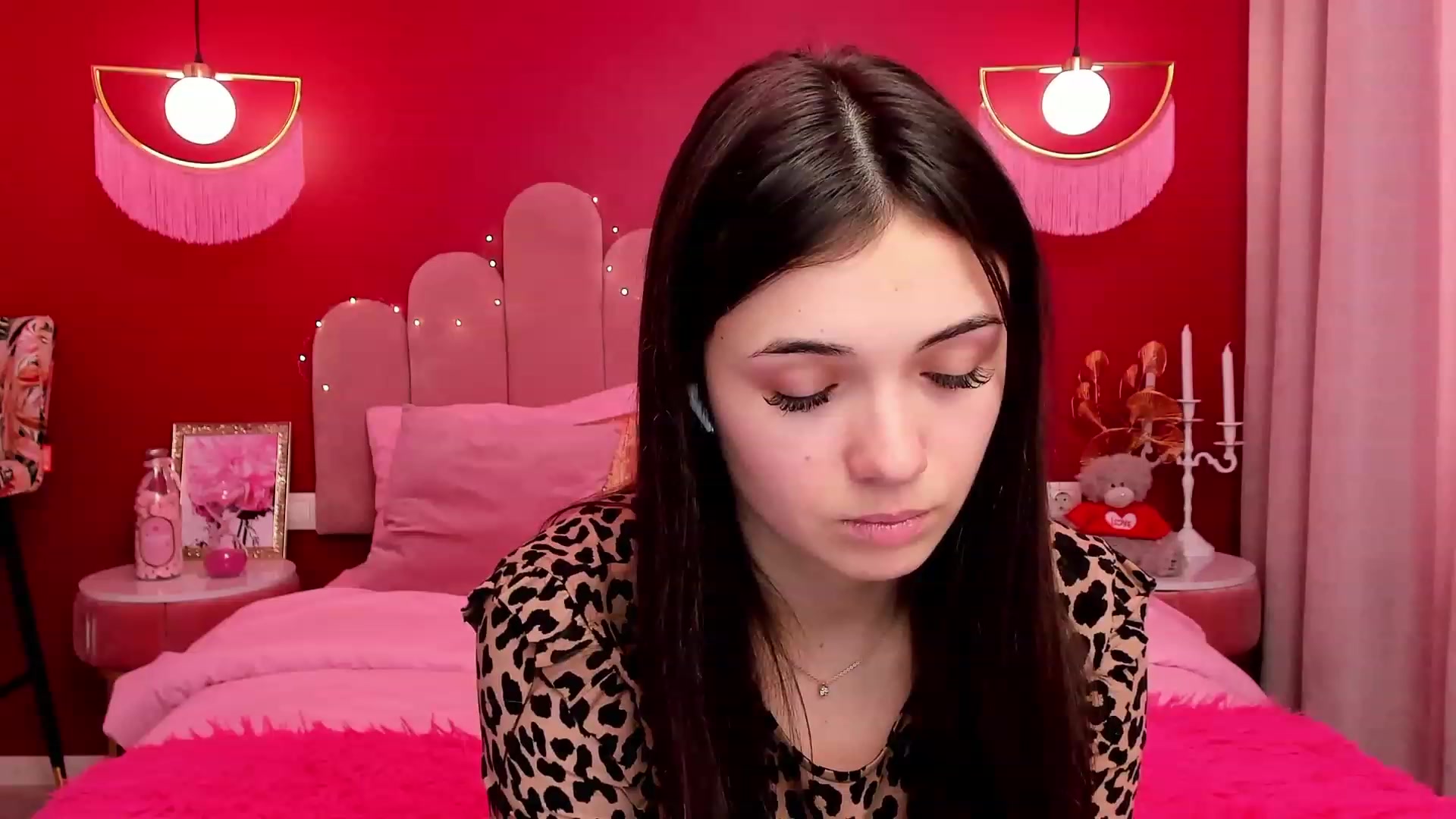 Gallery image thumbnail from AmeliaMFC's myfreecams stream on, 02/10/2023, 15:17 image 6 of 20