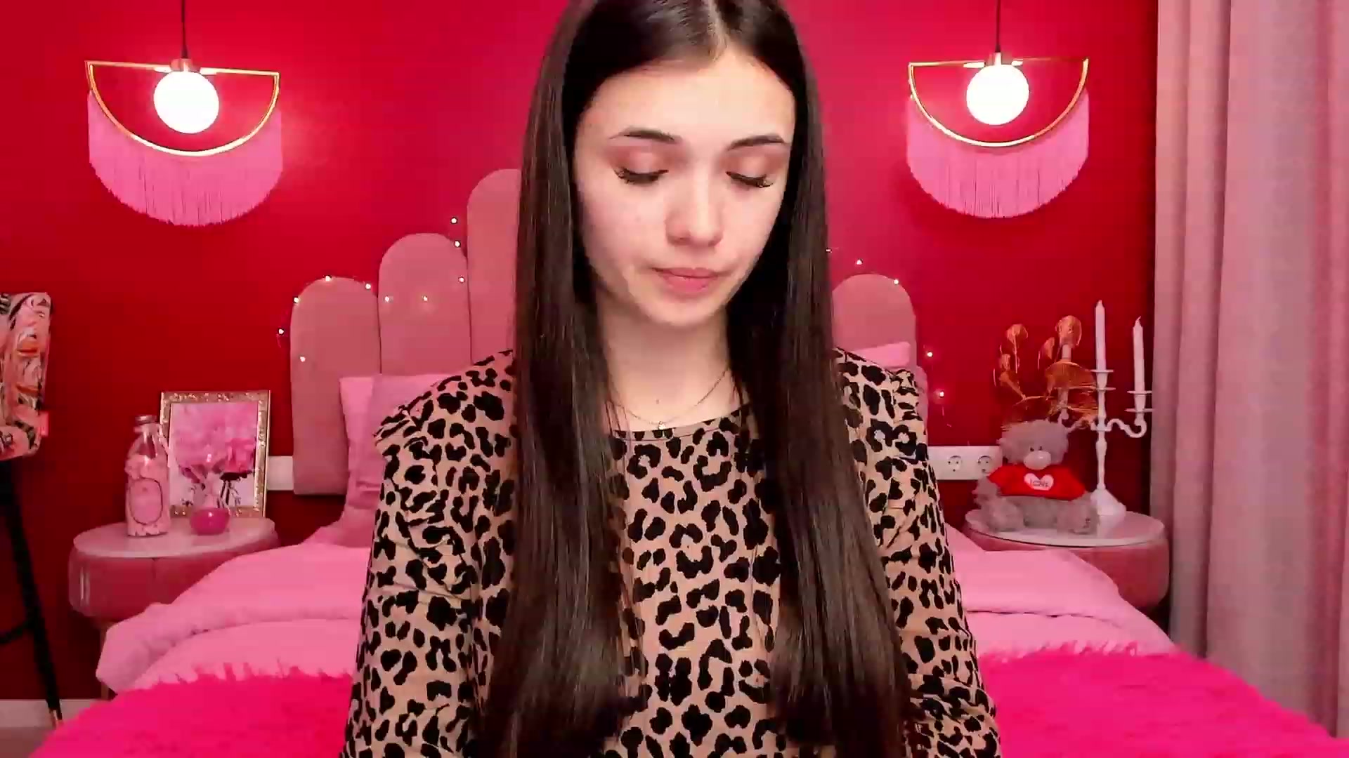 Gallery image thumbnail from AmeliaMFC's myfreecams stream on, 02/10/2023, 15:30 image 15 of 20