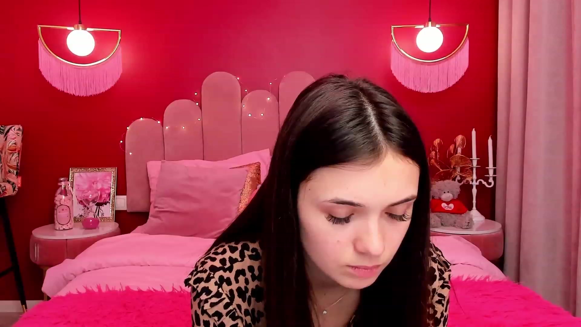 Gallery image thumbnail from AmeliaMFC's myfreecams stream on, 02/10/2023, 15:30 image 12 of 20