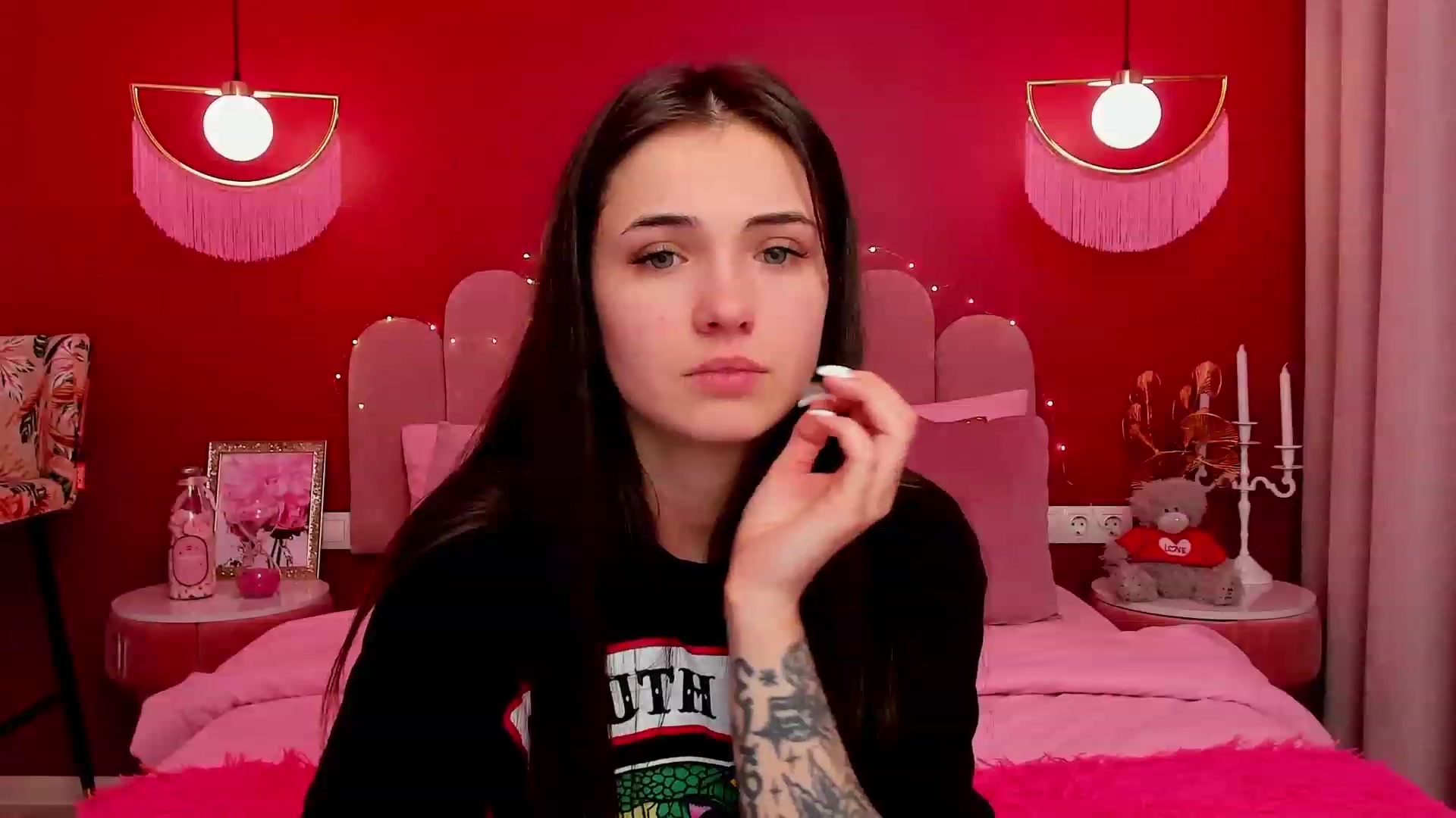 Gallery image thumbnail from AmeliaMFC's myfreecams stream on, 02/12/2023, 08:58 image 15 of 20