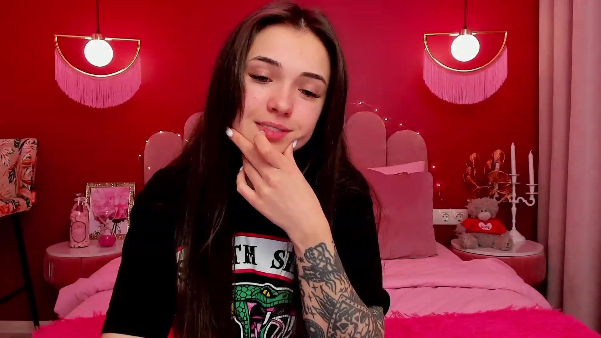 Gallery image thumbnail from AmeliaMFC's myfreecams stream on, 02/12/2023, 08:58 image 7 of 20