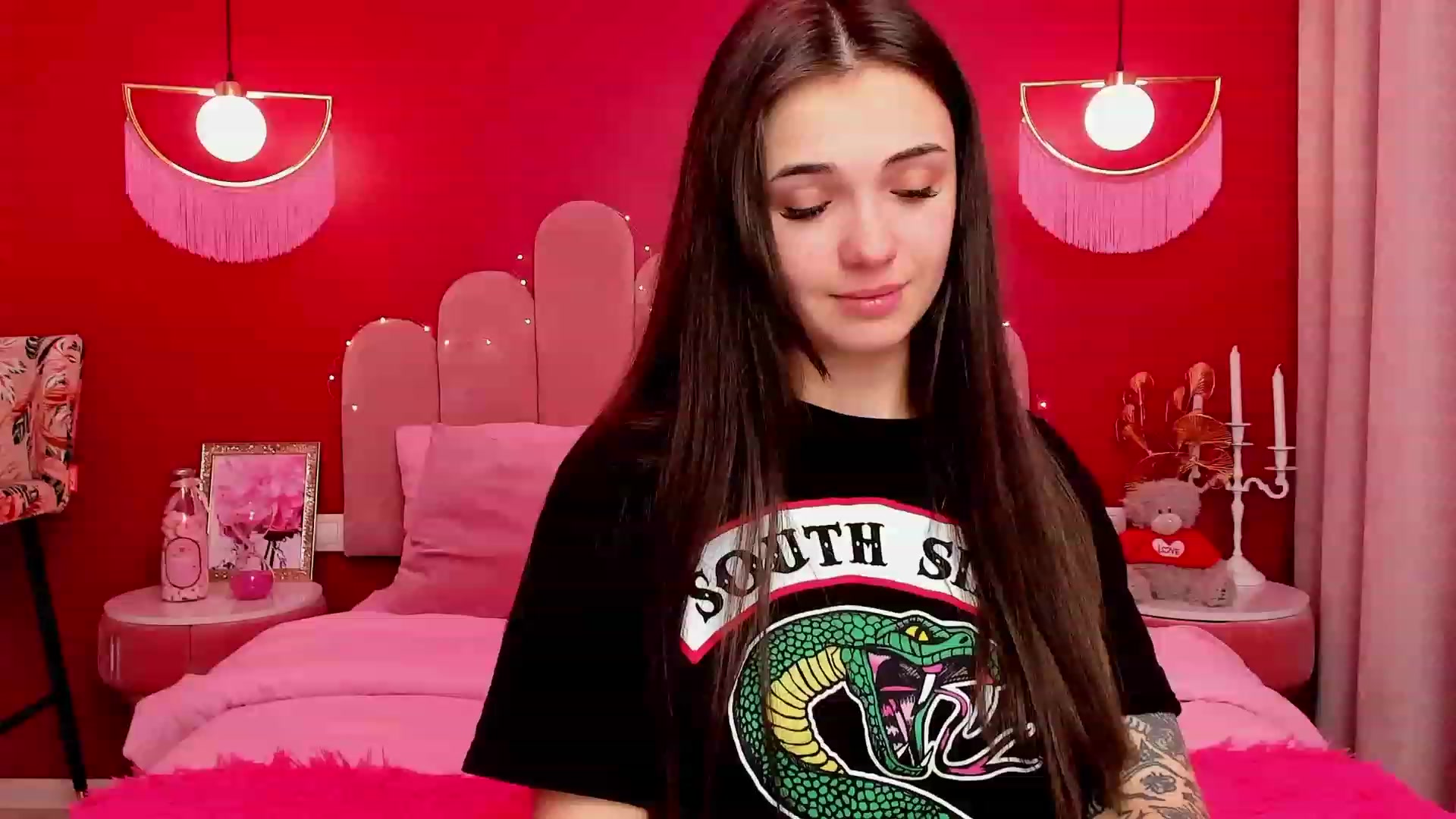 Gallery image thumbnail from AmeliaMFC's myfreecams stream on, 02/12/2023, 09:23 image 15 of 20