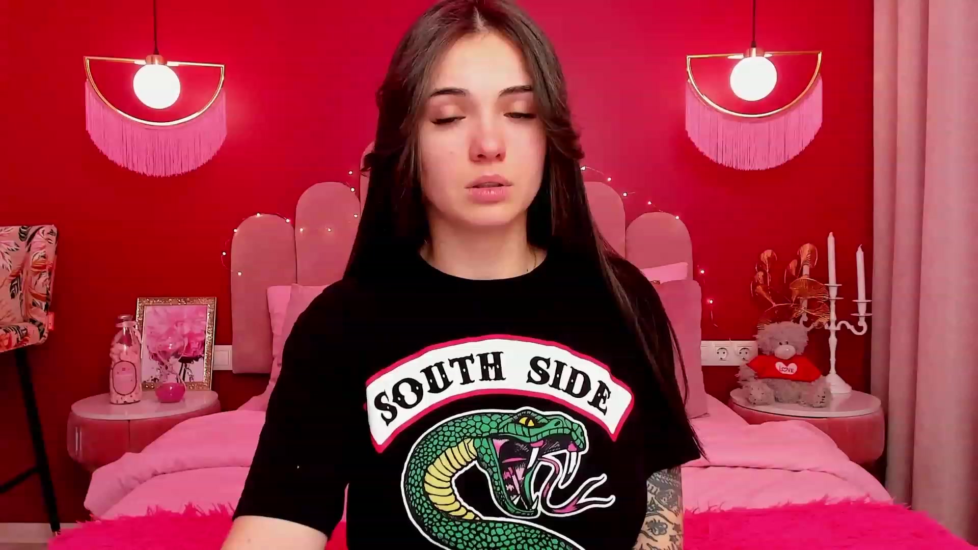 Gallery image thumbnail from AmeliaMFC's myfreecams stream on, 02/12/2023, 10:36 image 12 of 20