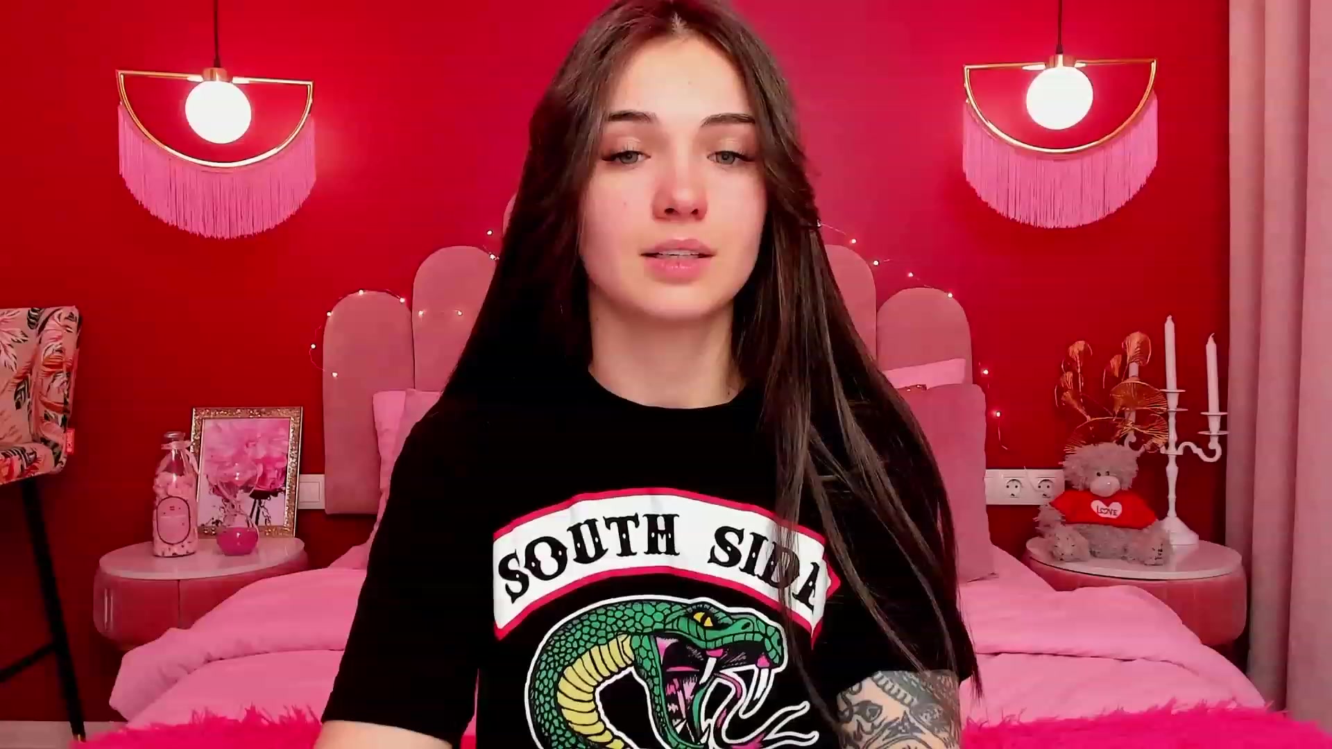 Gallery image thumbnail from AmeliaMFC's myfreecams stream on, 02/12/2023, 10:36 image 18 of 20