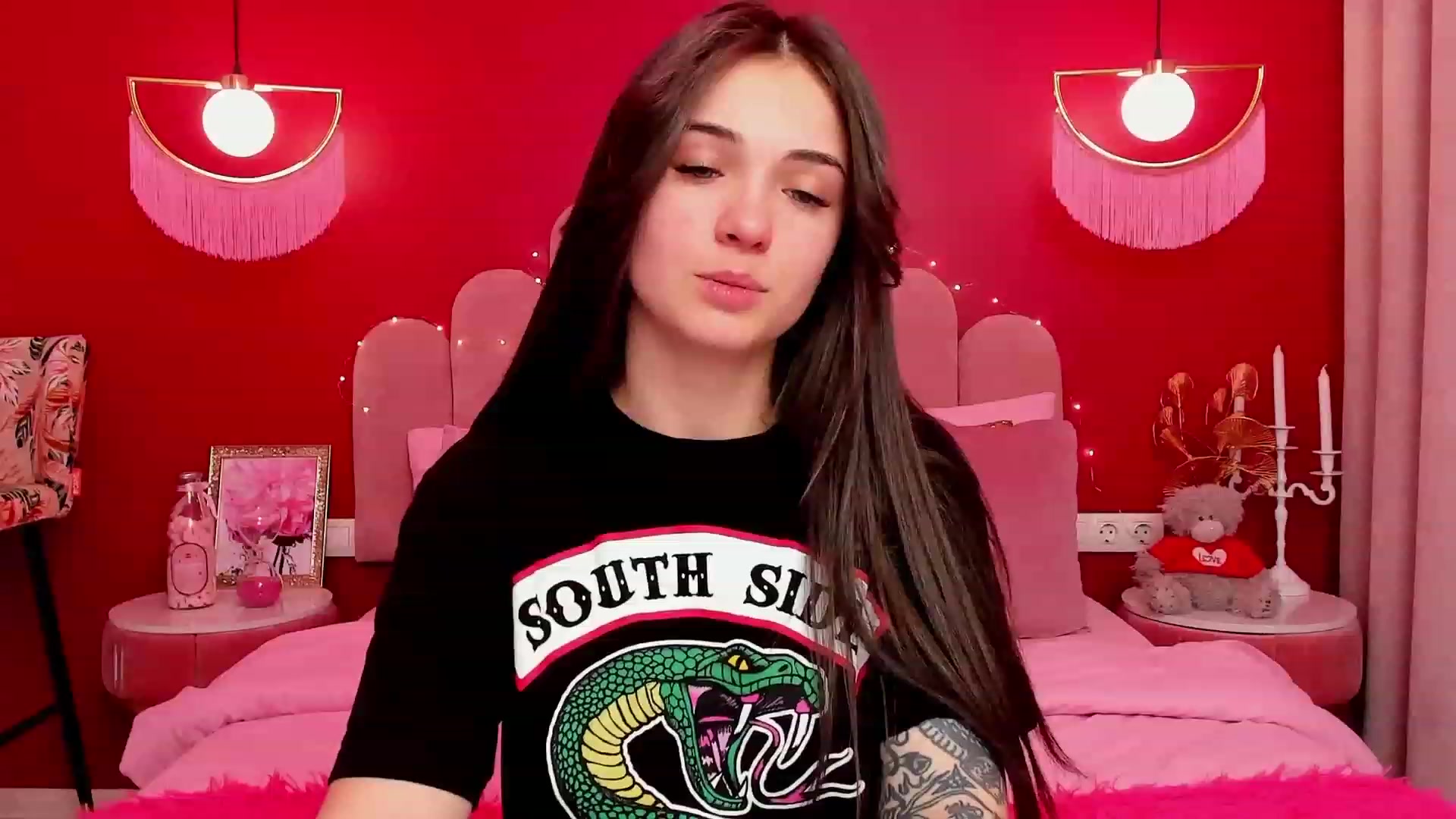 Gallery image thumbnail from AmeliaMFC's myfreecams stream on, 02/12/2023, 10:36 image 20 of 20
