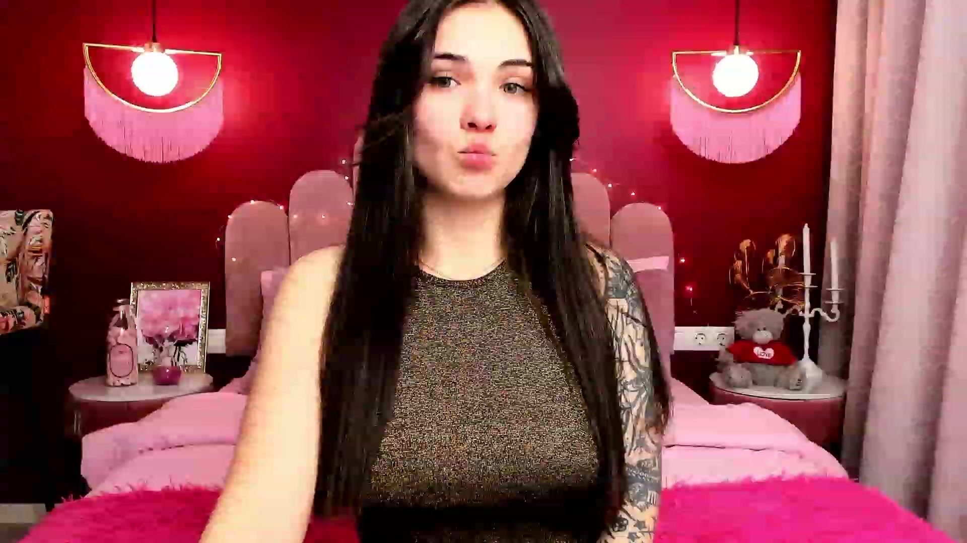 Gallery image thumbnail from AmeliaMFC's myfreecams stream on, 02/12/2023, 13:01 image 13 of 20