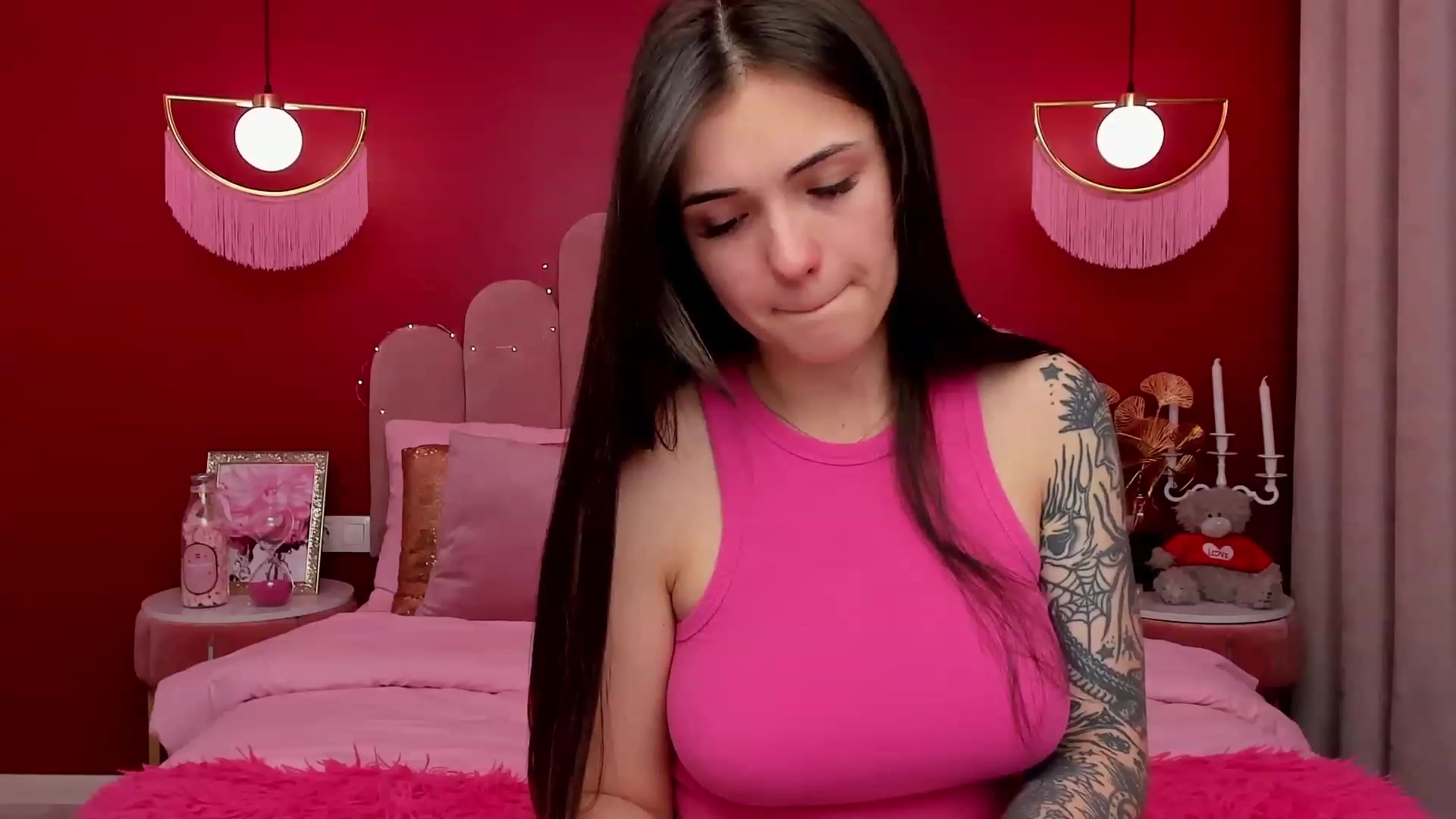 Gallery image thumbnail from AmeliaMFC's myfreecams stream on, 02/13/2023, 17:50 image 4 of 20