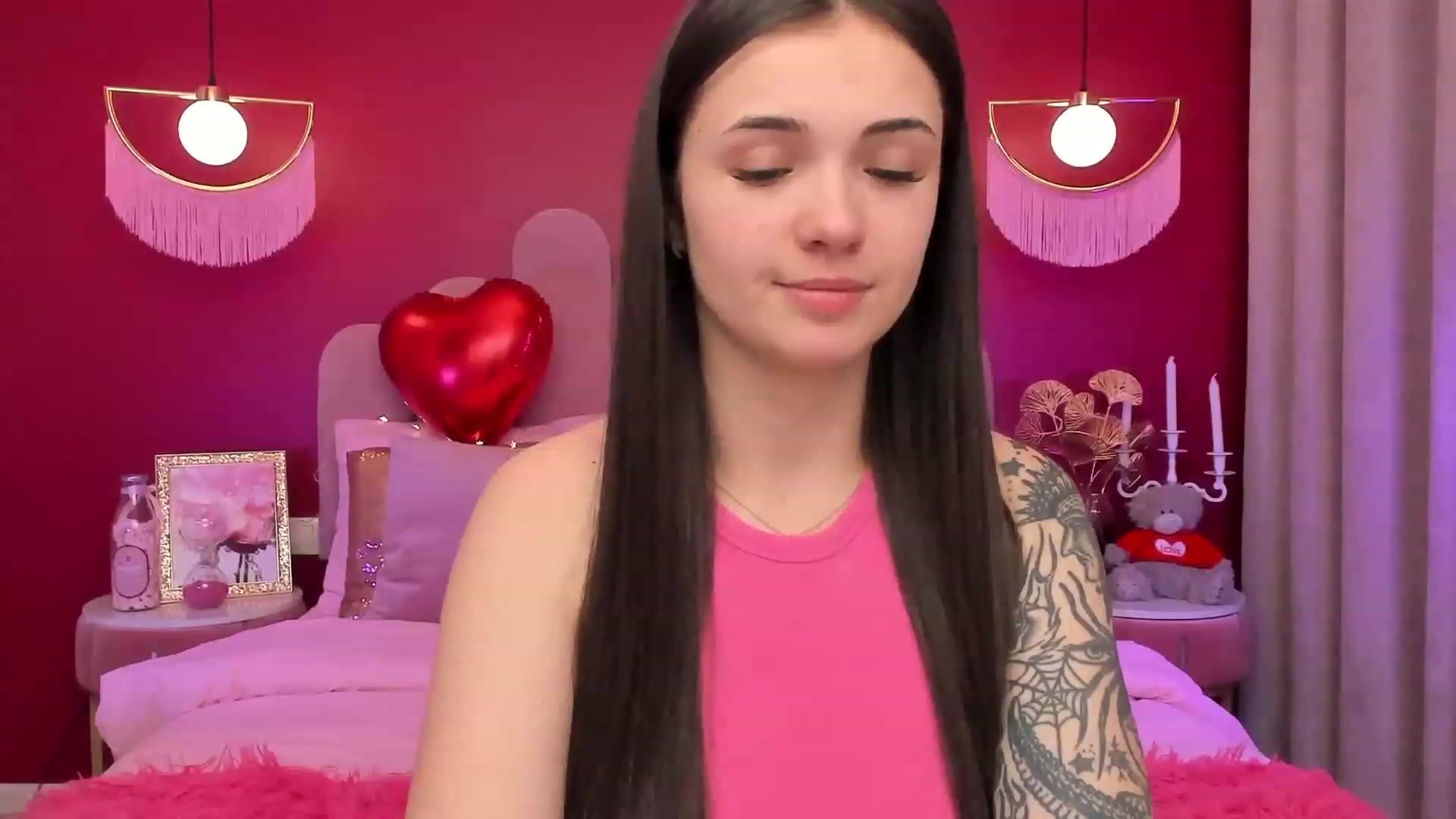 Gallery image thumbnail from AmeliaMFC's myfreecams stream on, 02/13/2023, 19:06 image 19 of 20