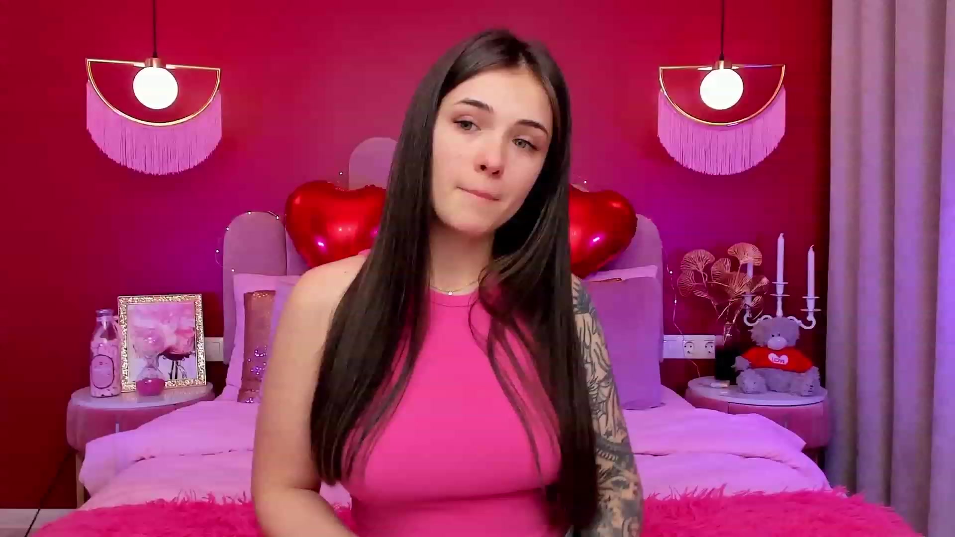 Gallery image thumbnail from AmeliaMFC's myfreecams stream on, 02/13/2023, 19:06 image 8 of 20