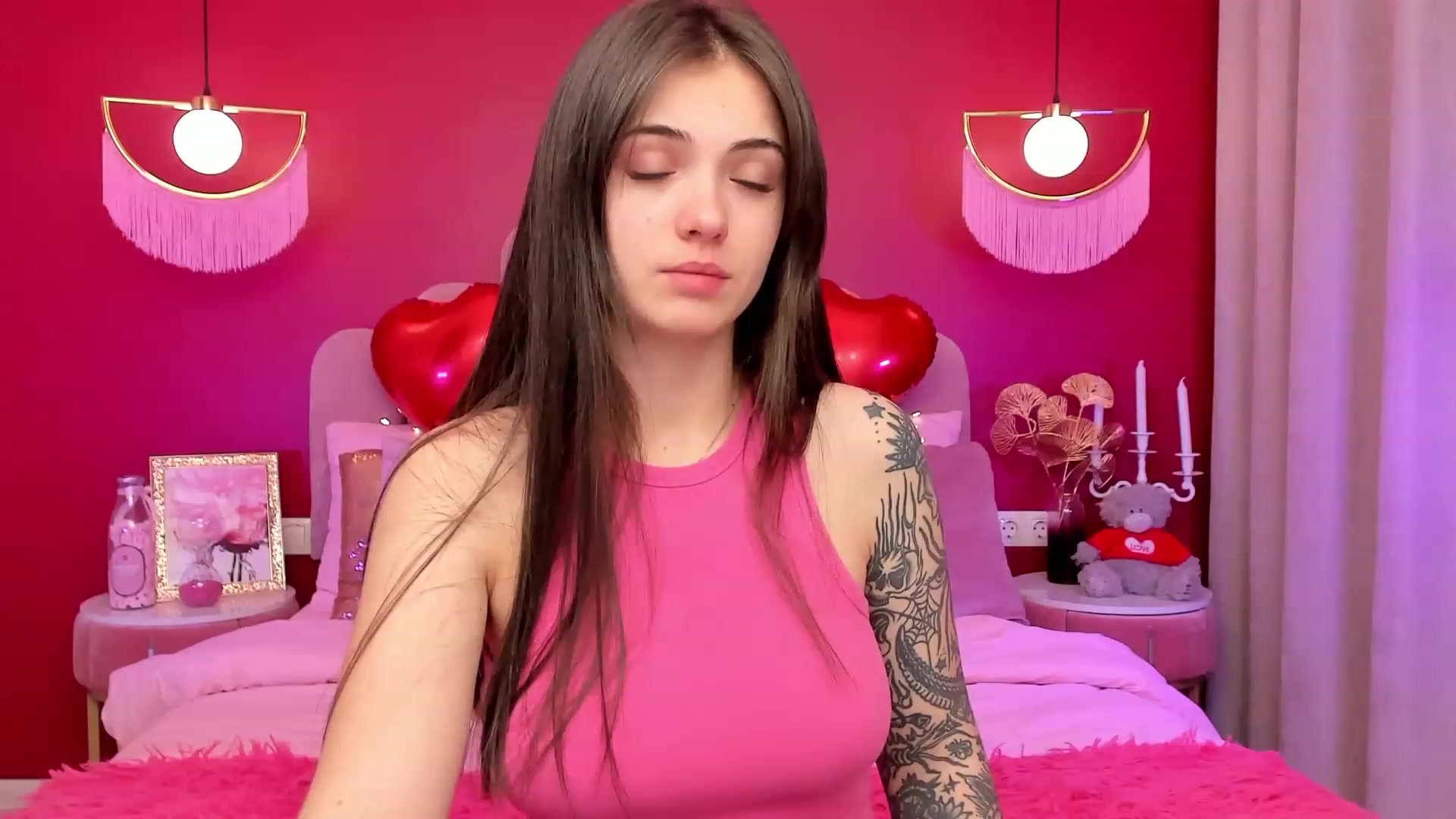 Gallery image thumbnail from AmeliaMFC's myfreecams stream on, 02/14/2023, 06:49 image 10 of 20