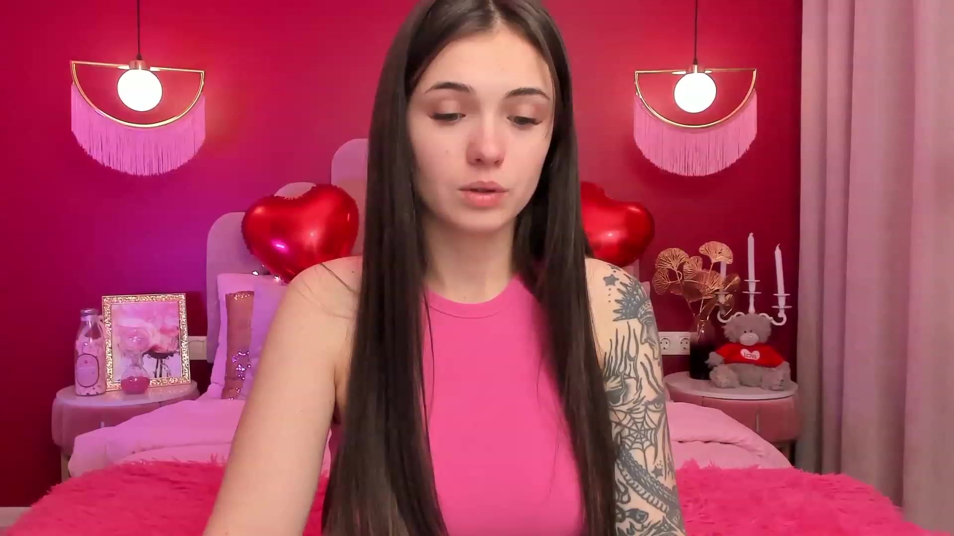Gallery image thumbnail from AmeliaMFC's myfreecams stream on, 02/14/2023, 11:14 image 15 of 20