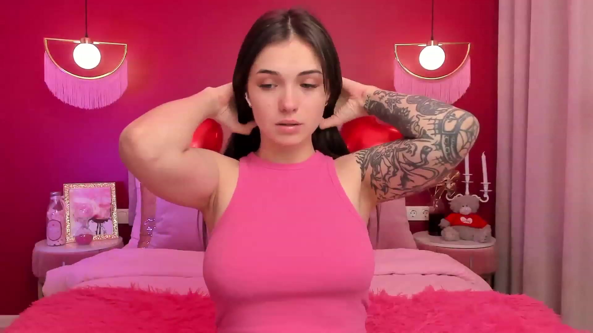 Gallery image thumbnail from AmeliaMFC's myfreecams stream on, 02/14/2023, 11:14 image 19 of 20