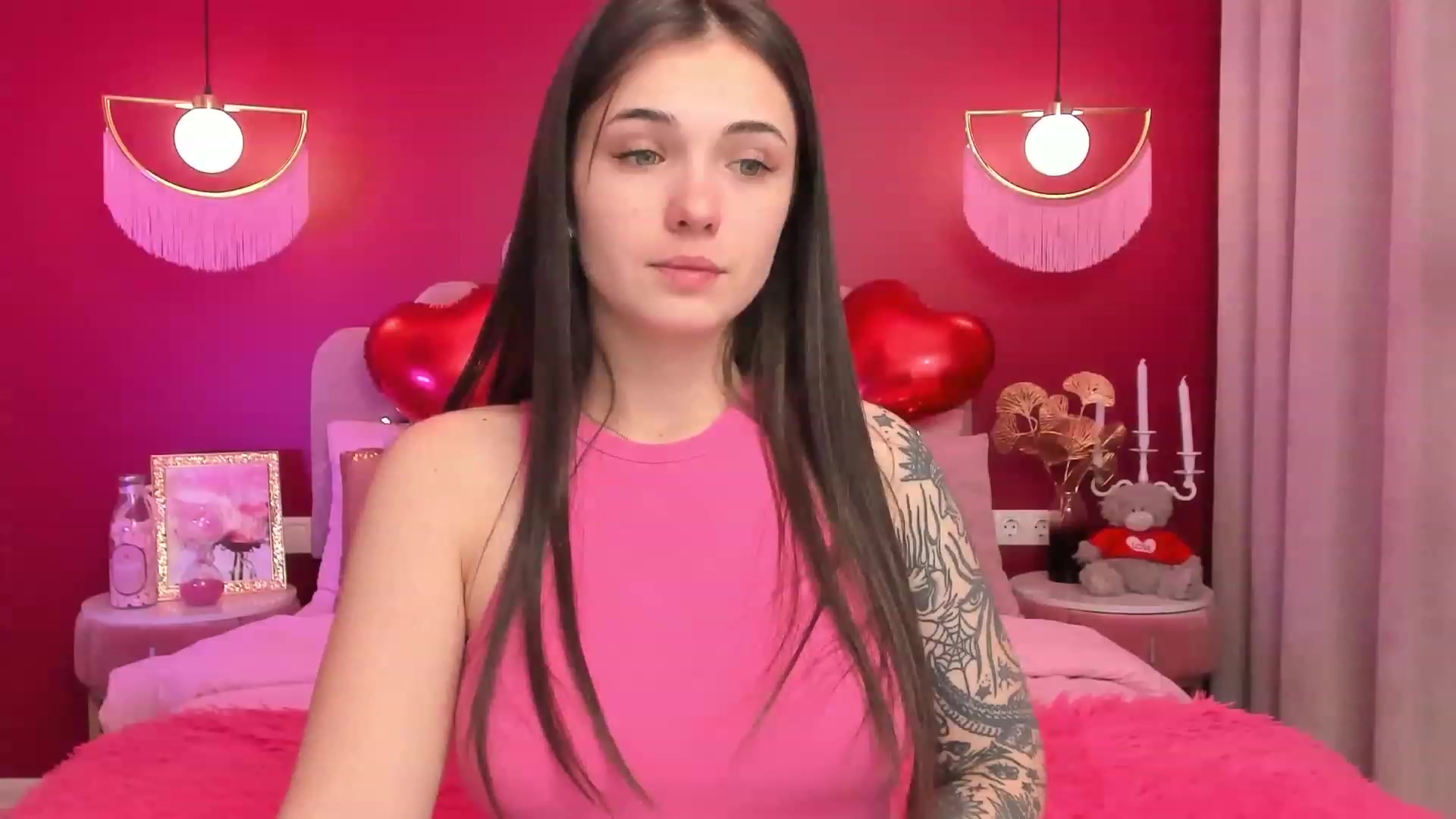Gallery image thumbnail from AmeliaMFC's myfreecams stream on, 02/14/2023, 11:14 image 7 of 20