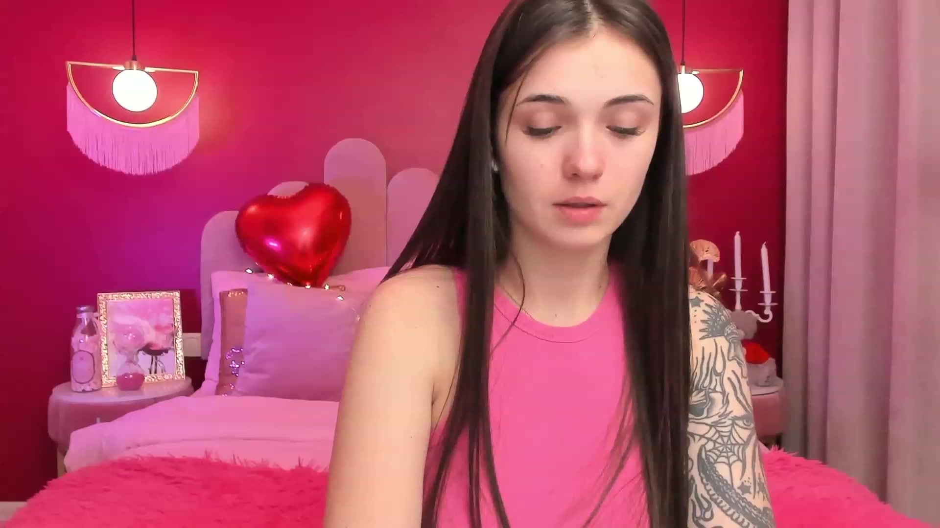 Gallery image thumbnail from AmeliaMFC's myfreecams stream on, 02/14/2023, 11:14 image 6 of 20