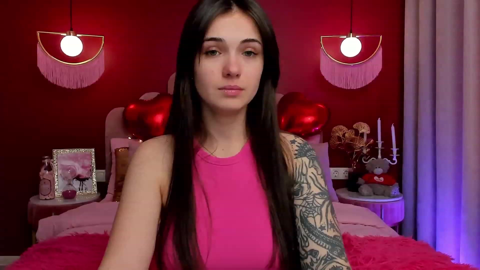 Gallery image thumbnail from AmeliaMFC's myfreecams stream on, 02/14/2023, 11:40 image 10 of 20