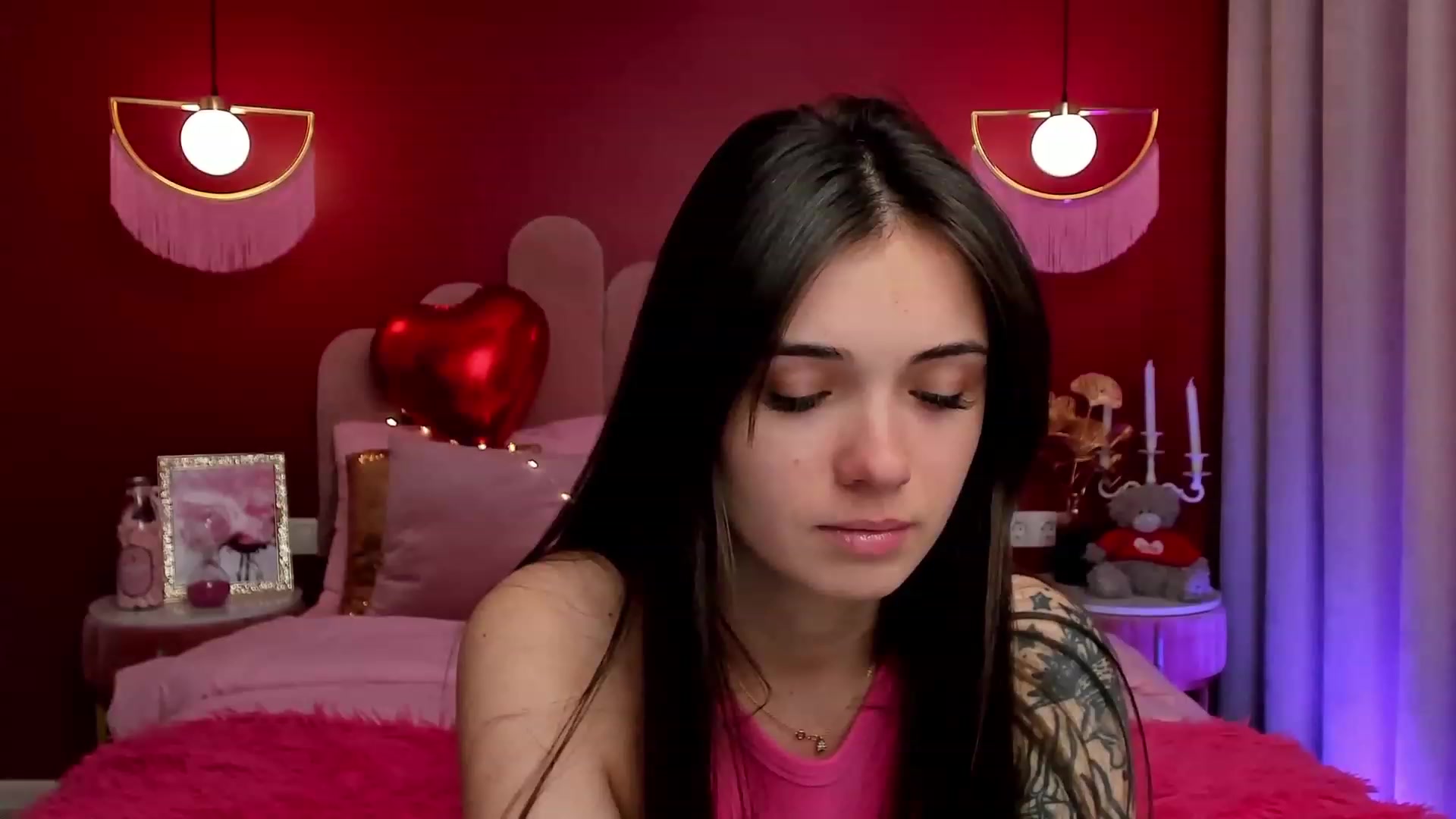 Gallery image thumbnail from AmeliaMFC's myfreecams stream on, 02/14/2023, 11:40 image 7 of 20
