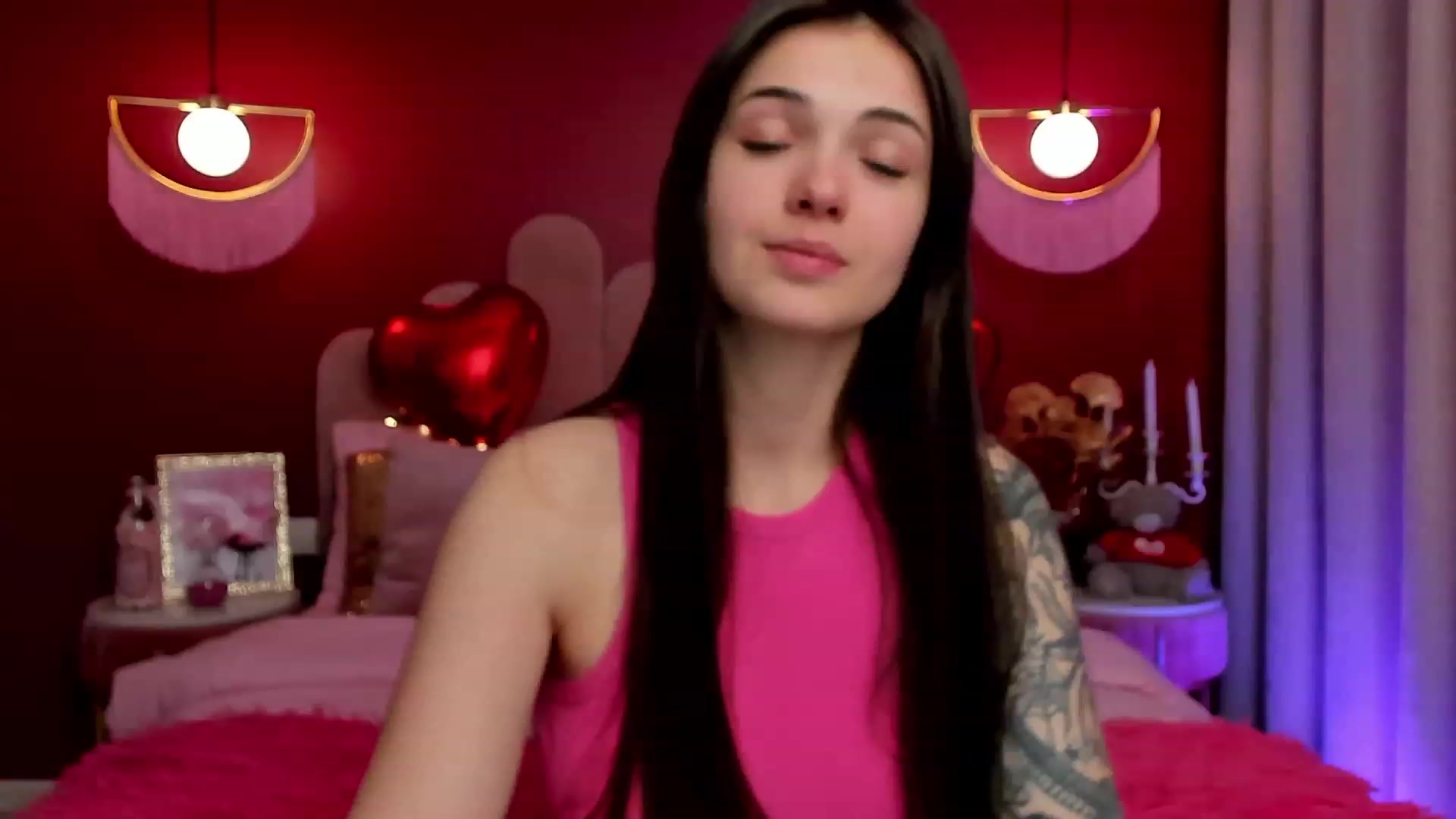 Gallery image thumbnail from AmeliaMFC's myfreecams stream on, 02/14/2023, 12:40 image 19 of 20