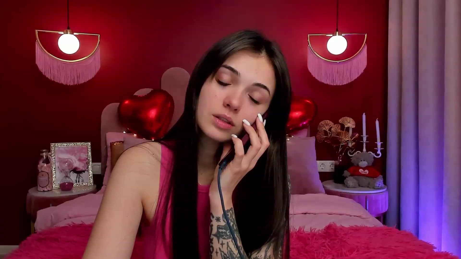Gallery image thumbnail from AmeliaMFC's myfreecams stream on, 02/14/2023, 12:40 image 13 of 20