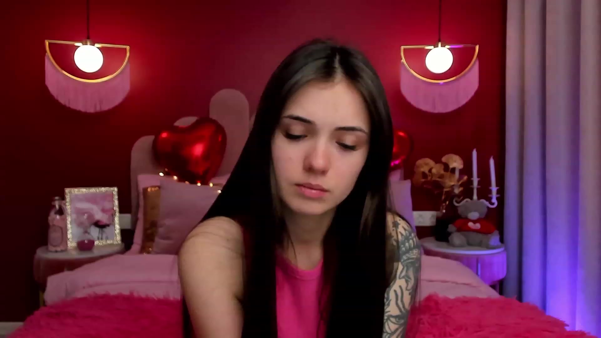 Gallery image thumbnail from AmeliaMFC's myfreecams stream on, 02/14/2023, 12:40 image 16 of 20
