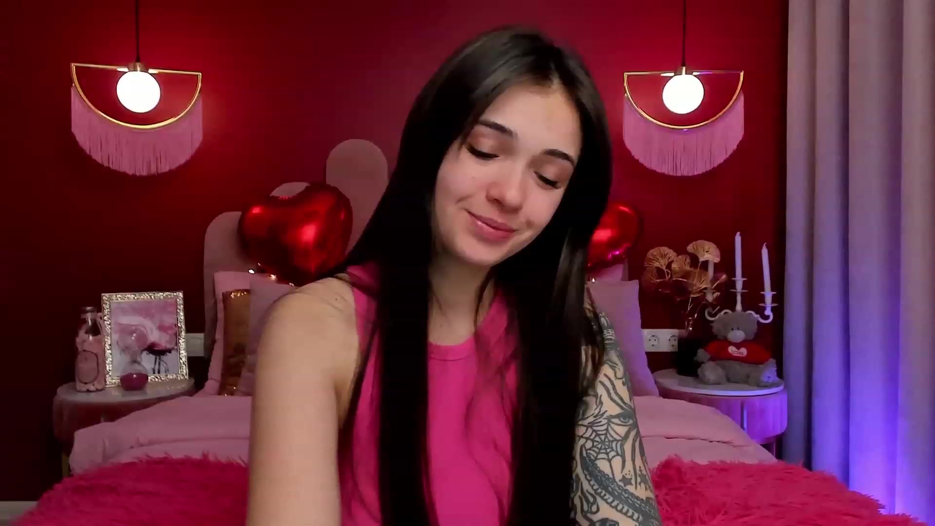 Gallery image thumbnail from AmeliaMFC's myfreecams stream on, 02/14/2023, 12:40 image 17 of 20