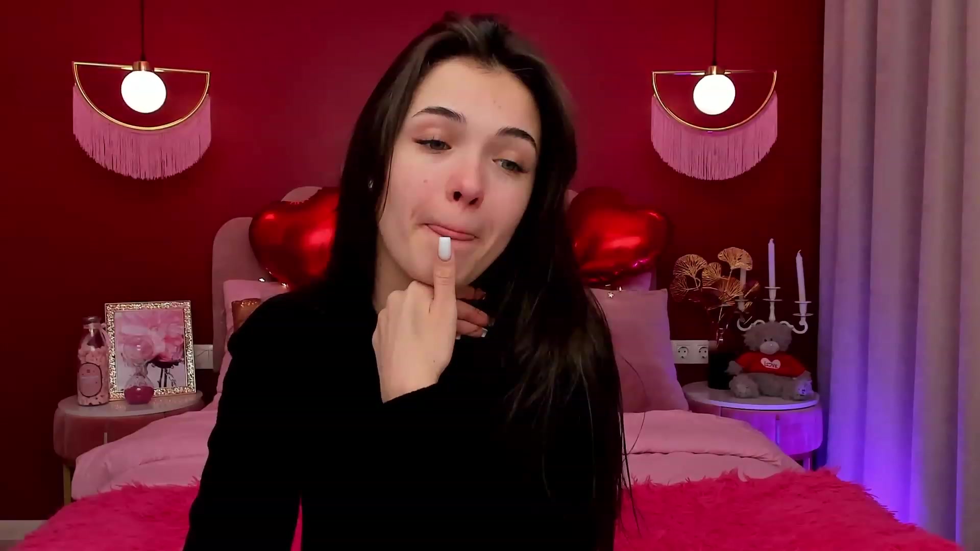 Gallery image thumbnail from AmeliaMFC's myfreecams stream on, 02/15/2023, 13:24 image 19 of 20