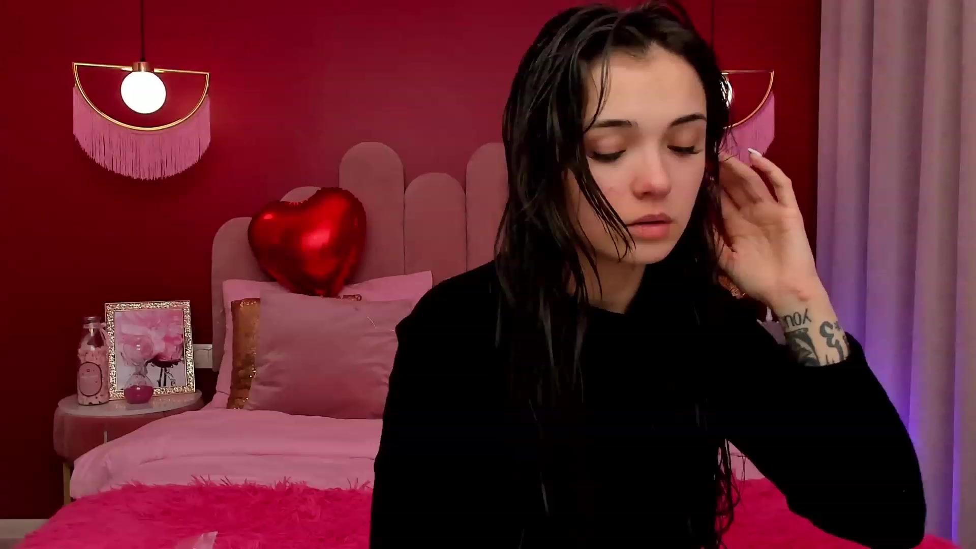 Gallery image thumbnail from AmeliaMFC's myfreecams stream on, 02/15/2023, 13:24 image 2 of 20