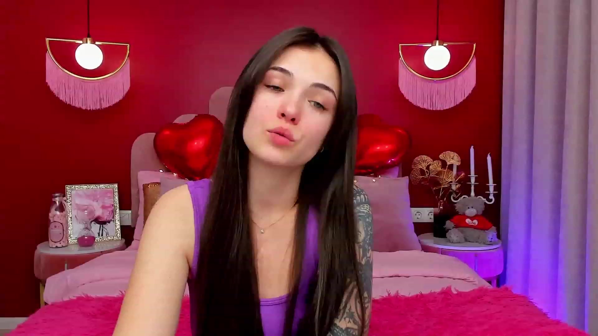 Gallery image thumbnail from AmeliaMFC's myfreecams stream on, 02/15/2023, 14:40 image 16 of 20