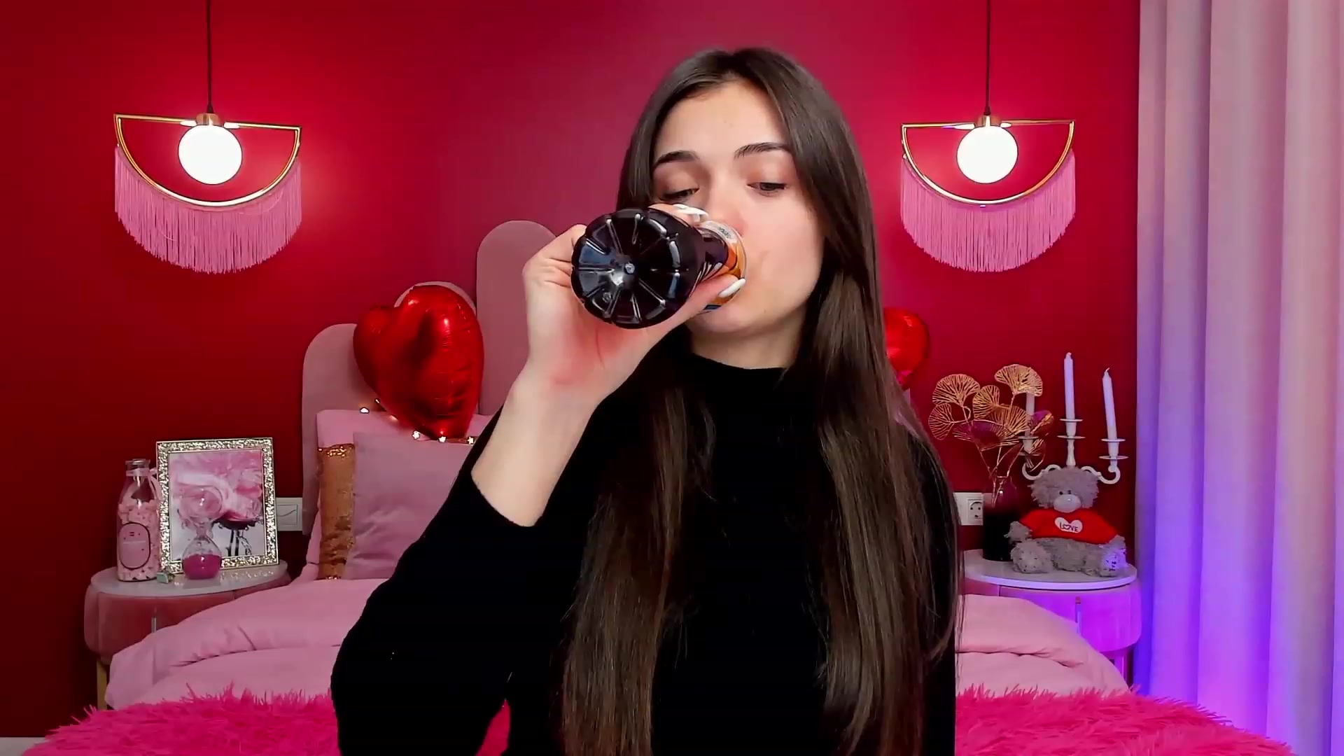 Gallery image thumbnail from AmeliaMFC's myfreecams stream on, 02/16/2023, 08:11 image 18 of 20