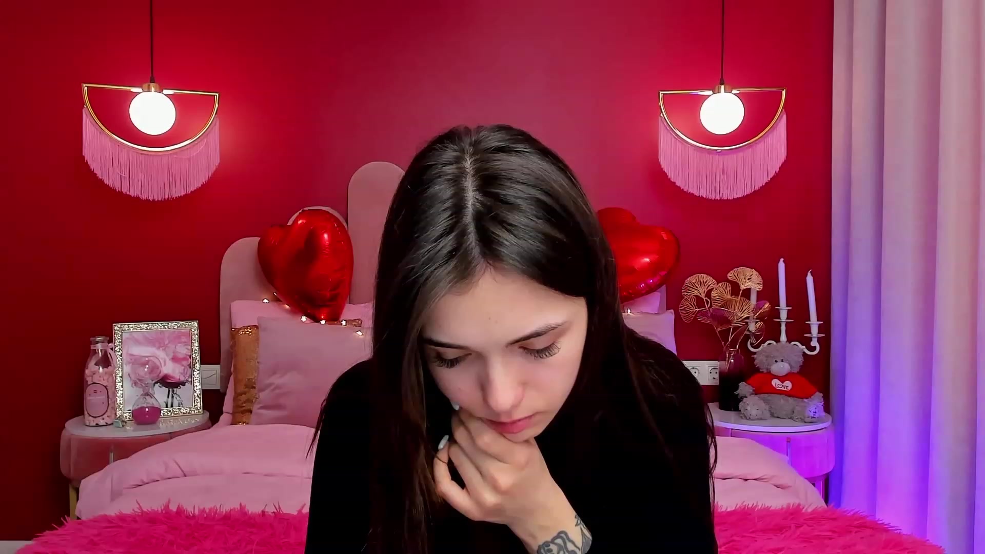 Gallery image thumbnail from AmeliaMFC's myfreecams stream on, 02/16/2023, 08:11 image 5 of 20