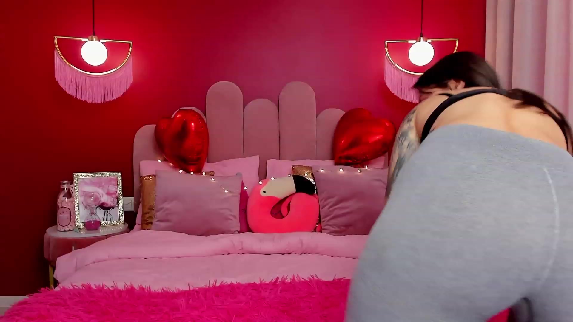 Gallery image thumbnail from AmeliaMFC's myfreecams stream on, 02/16/2023, 11:20 image 16 of 20