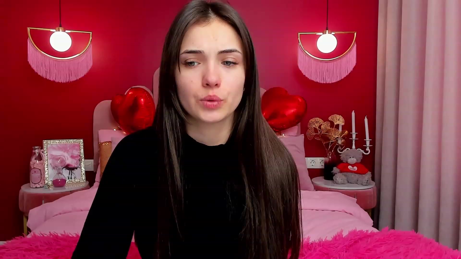 Gallery image thumbnail from AmeliaMFC's myfreecams stream on, 02/16/2023, 11:20 image 8 of 20