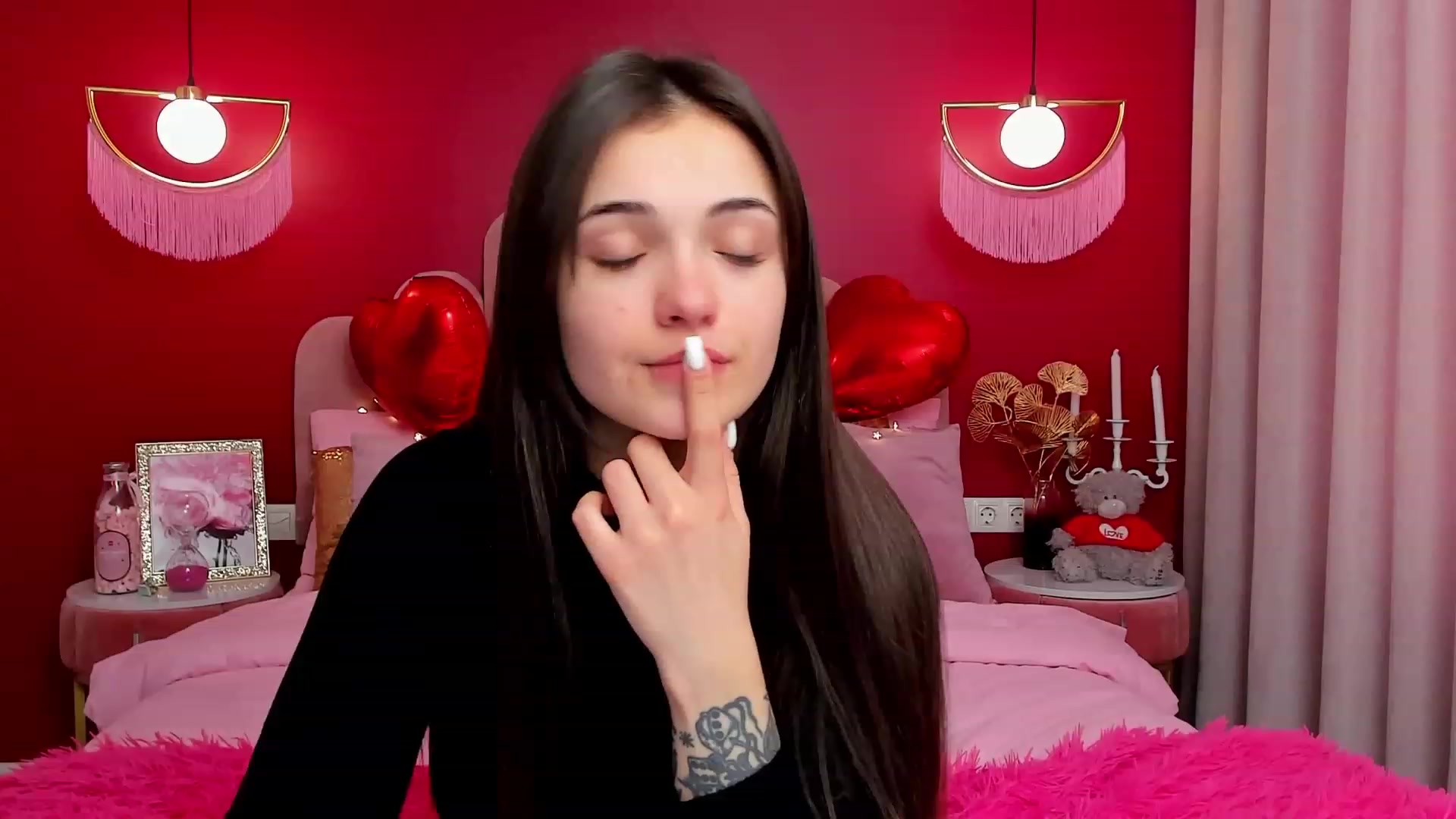 Gallery image thumbnail from AmeliaMFC's myfreecams stream on, 02/16/2023, 11:20 image 7 of 20