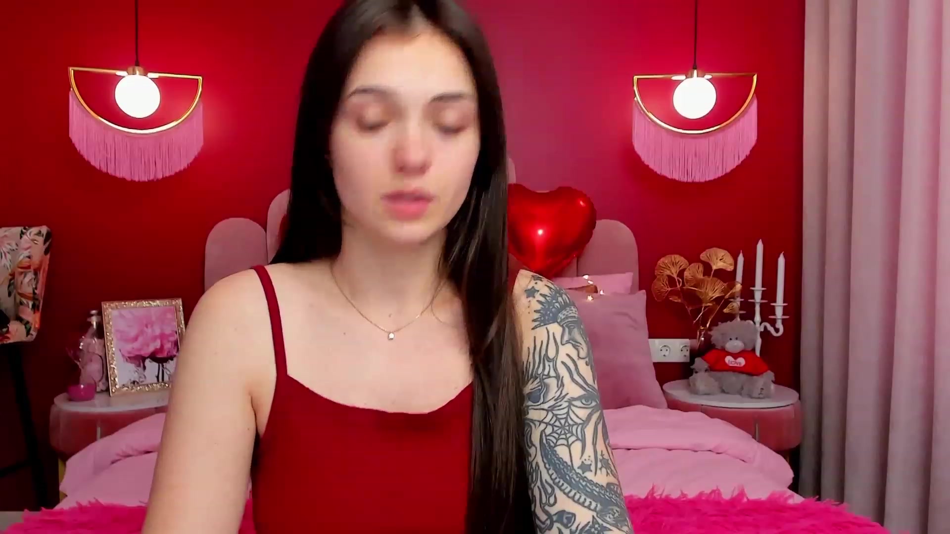 Gallery image thumbnail from AmeliaMFC's myfreecams stream on, 02/17/2023, 10:28 image 12 of 20