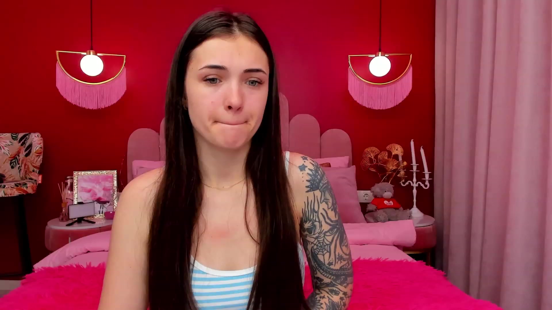 Gallery image thumbnail from AmeliaMFC's myfreecams stream on, 03/07/2023, 15:04 image 4 of 20