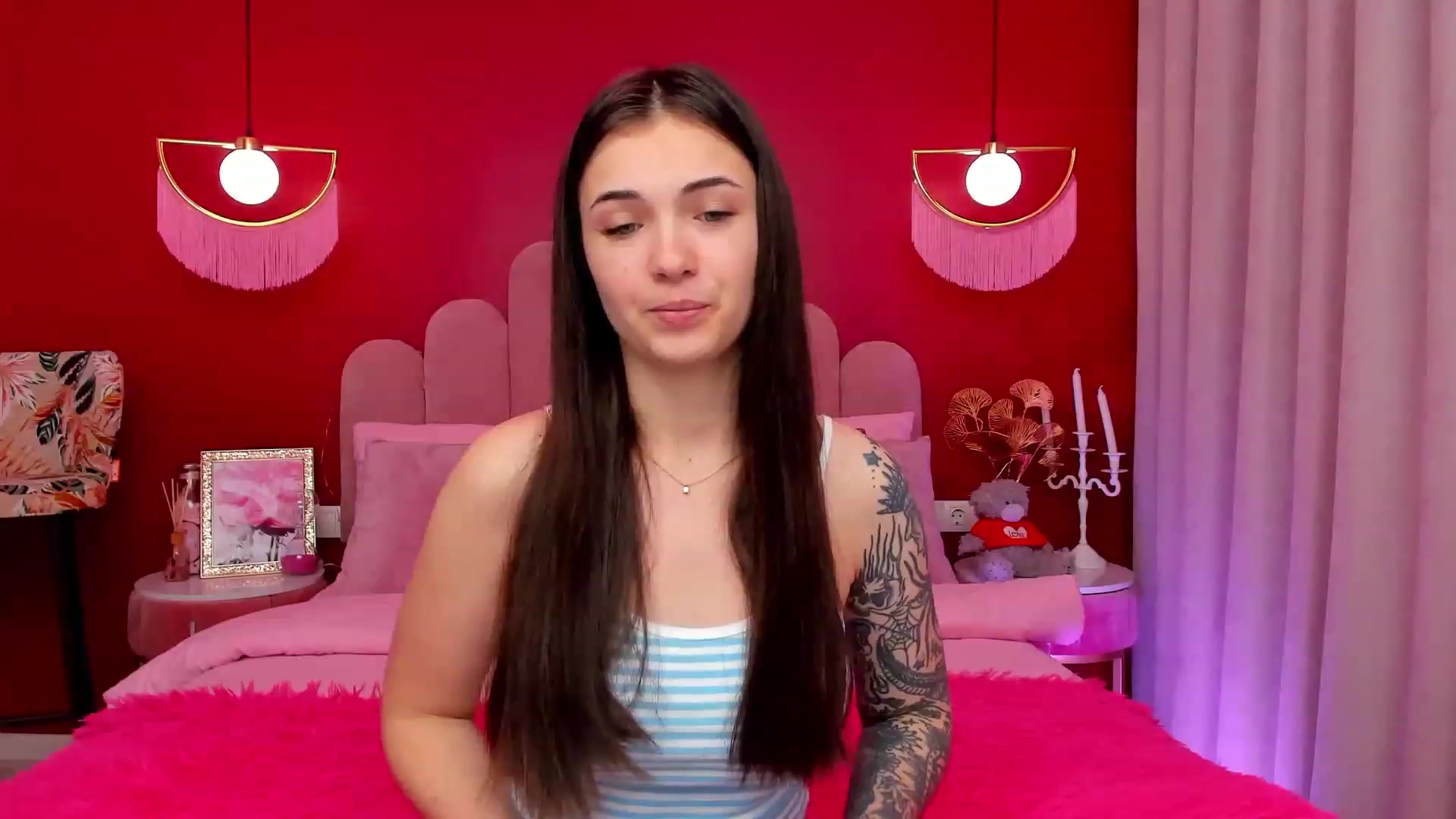 Gallery image thumbnail from AmeliaMFC's myfreecams stream on, 03/07/2023, 15:04 image 15 of 20
