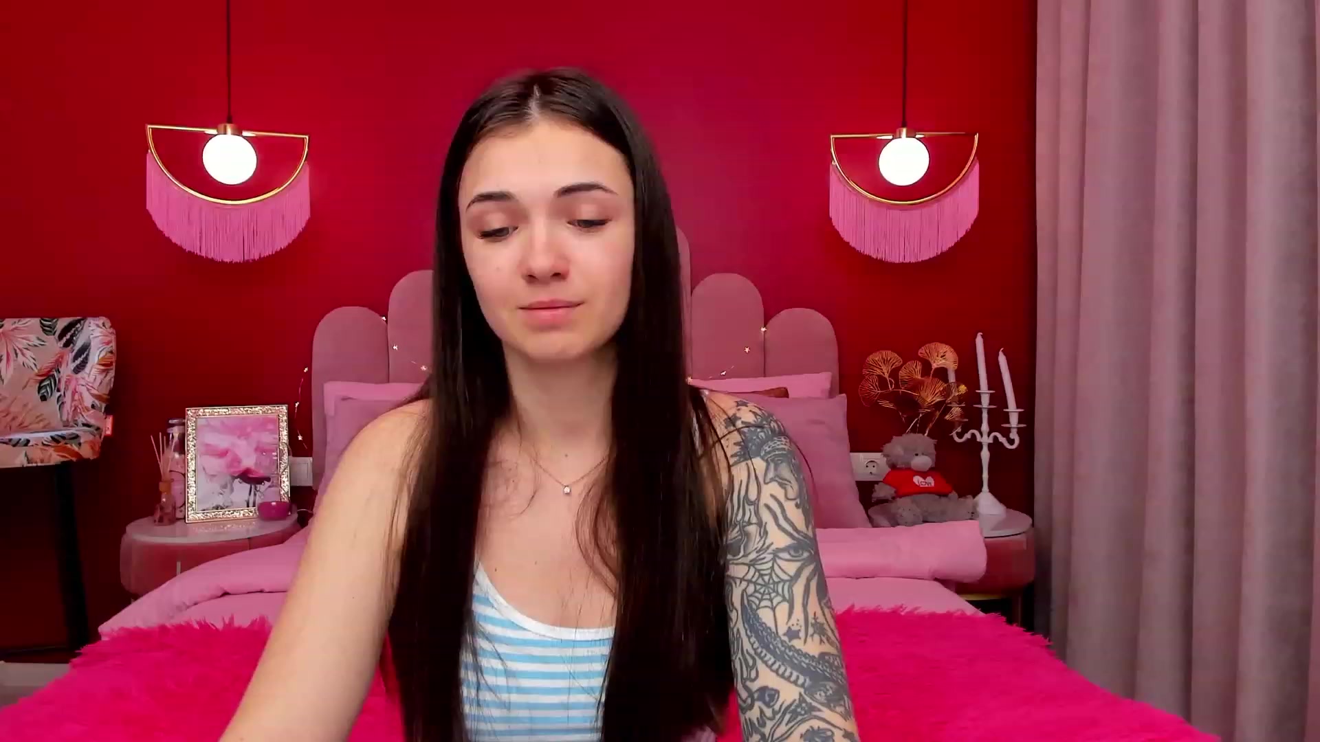 Gallery image thumbnail from AmeliaMFC's myfreecams stream on, 03/07/2023, 16:40 image 14 of 20