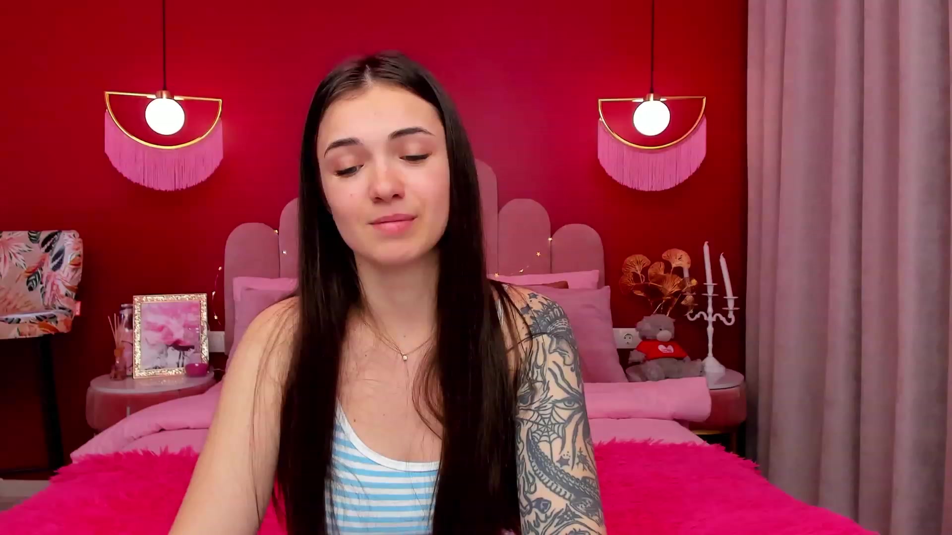Gallery image thumbnail from AmeliaMFC's myfreecams stream on, 03/07/2023, 16:40 image 16 of 20