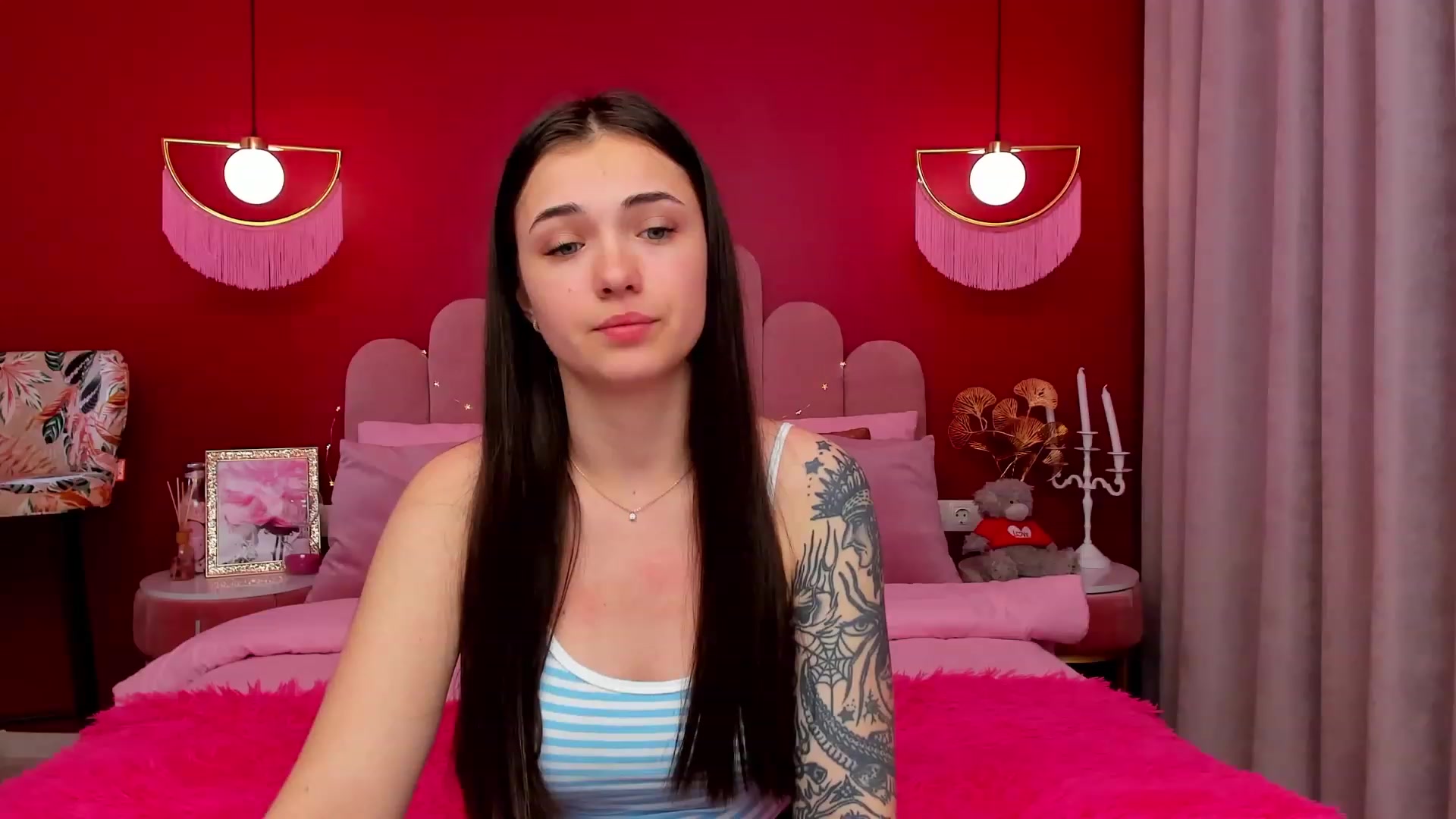 Gallery image thumbnail from AmeliaMFC's myfreecams stream on, 03/07/2023, 19:31 image 17 of 20