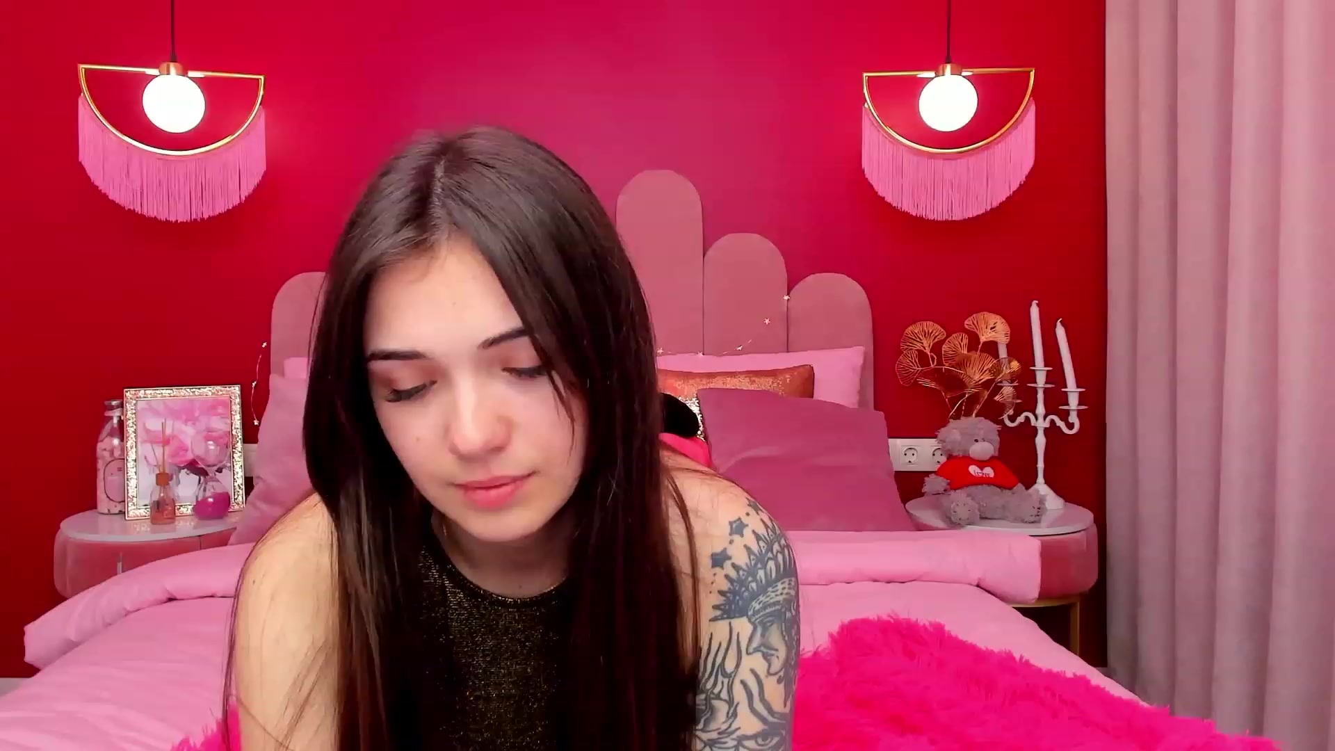 Gallery image thumbnail from AmeliaMFC's myfreecams stream on, 03/09/2023, 11:03 image 8 of 20