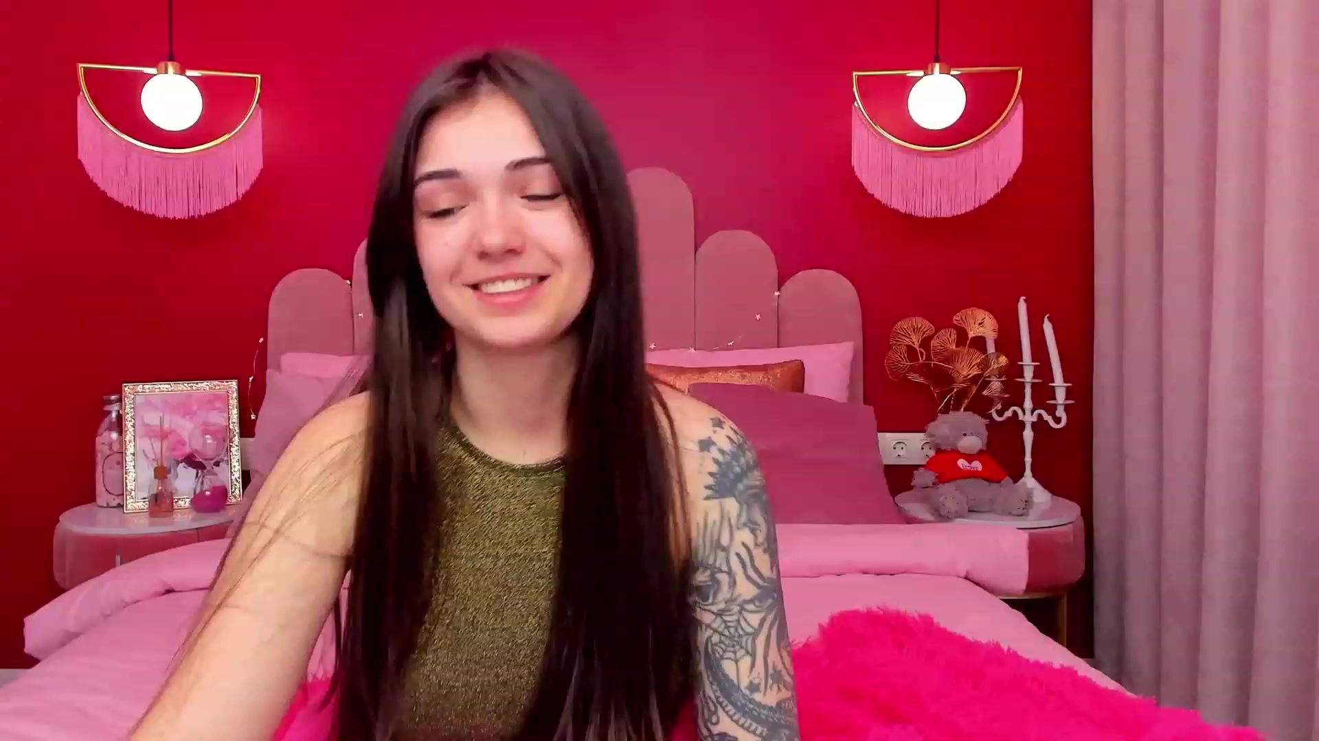 Gallery image thumbnail from AmeliaMFC's myfreecams stream on, 03/09/2023, 11:03 image 4 of 20
