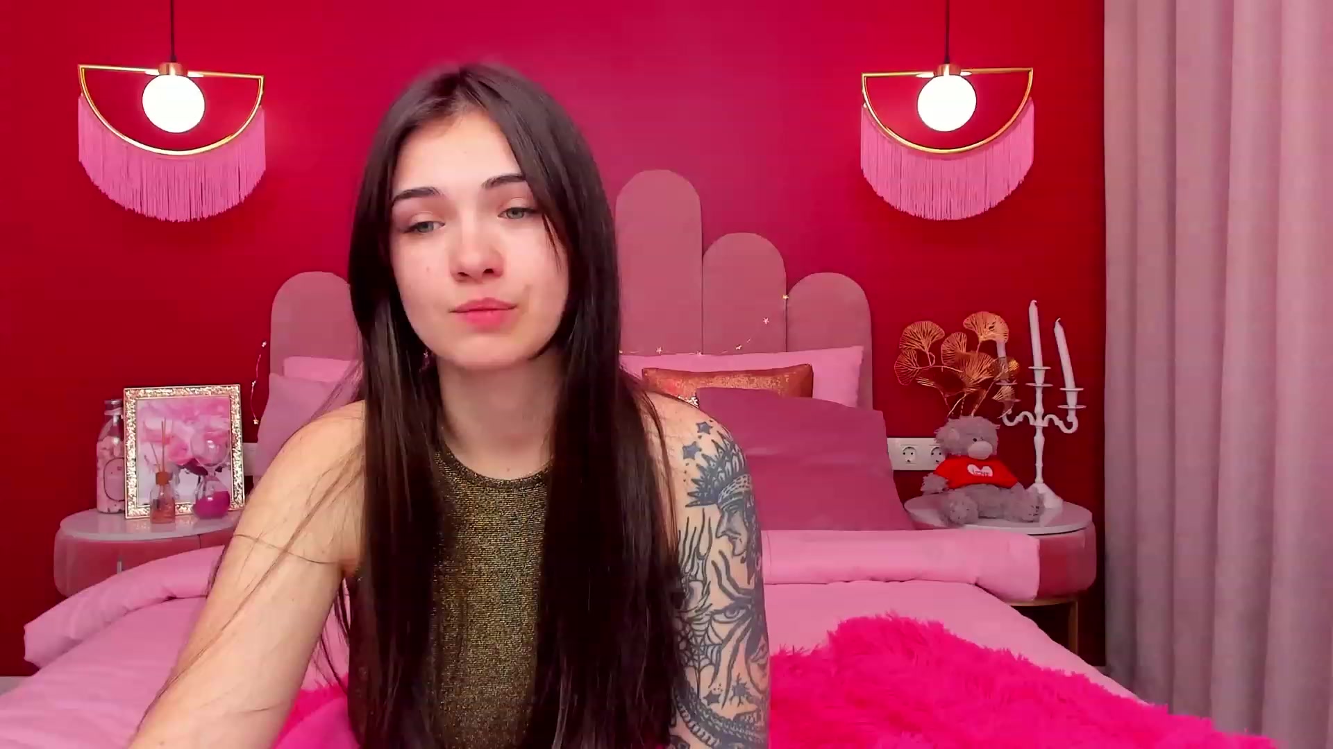 Gallery image thumbnail from AmeliaMFC's myfreecams stream on, 03/09/2023, 11:03 image 14 of 20