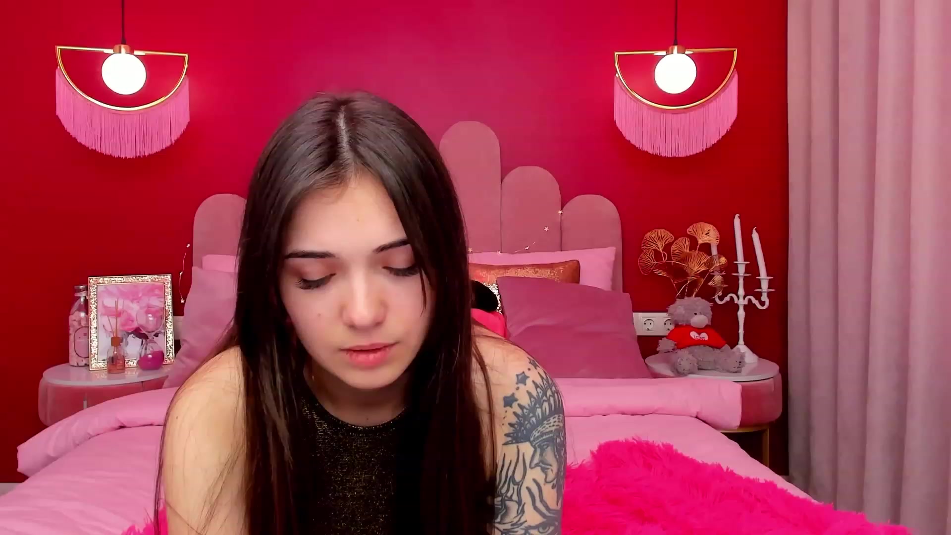 Gallery image thumbnail from AmeliaMFC's myfreecams stream on, 03/09/2023, 11:03 image 9 of 20