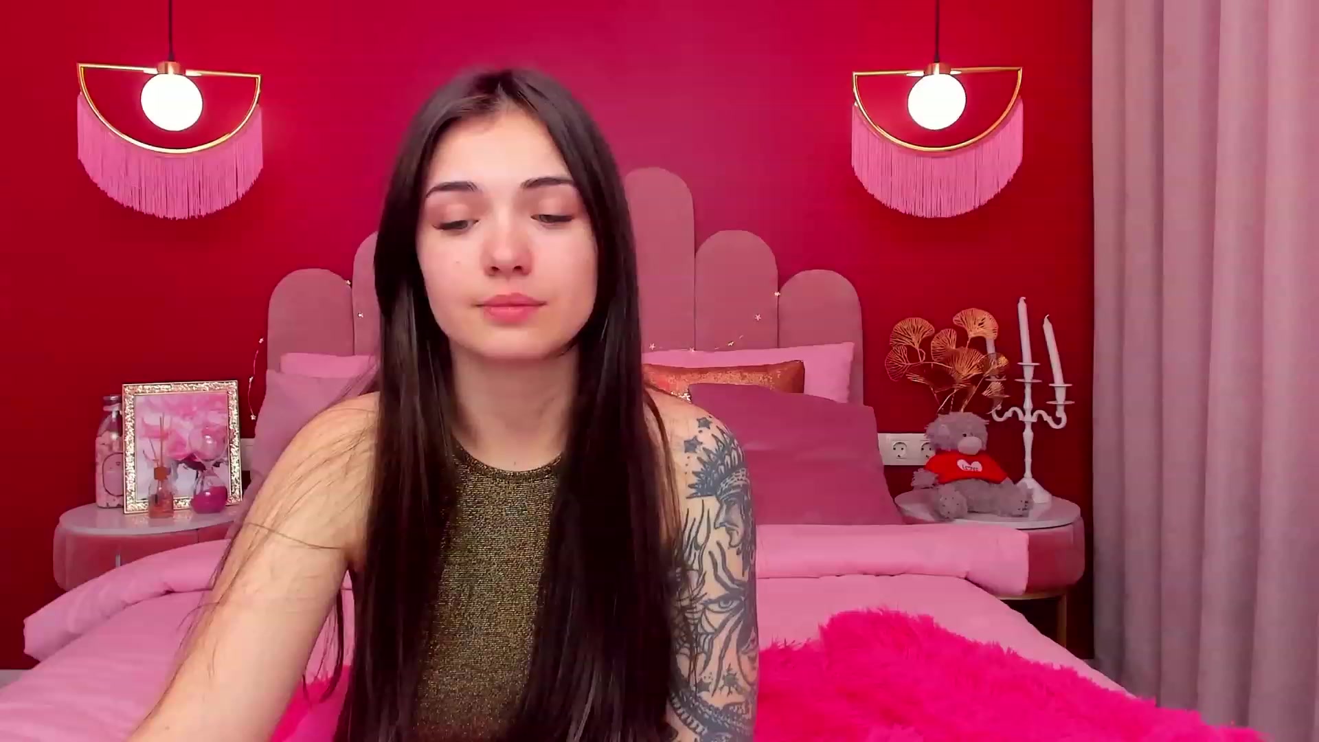 Gallery image thumbnail from AmeliaMFC's myfreecams stream on, 03/09/2023, 11:03 image 2 of 20