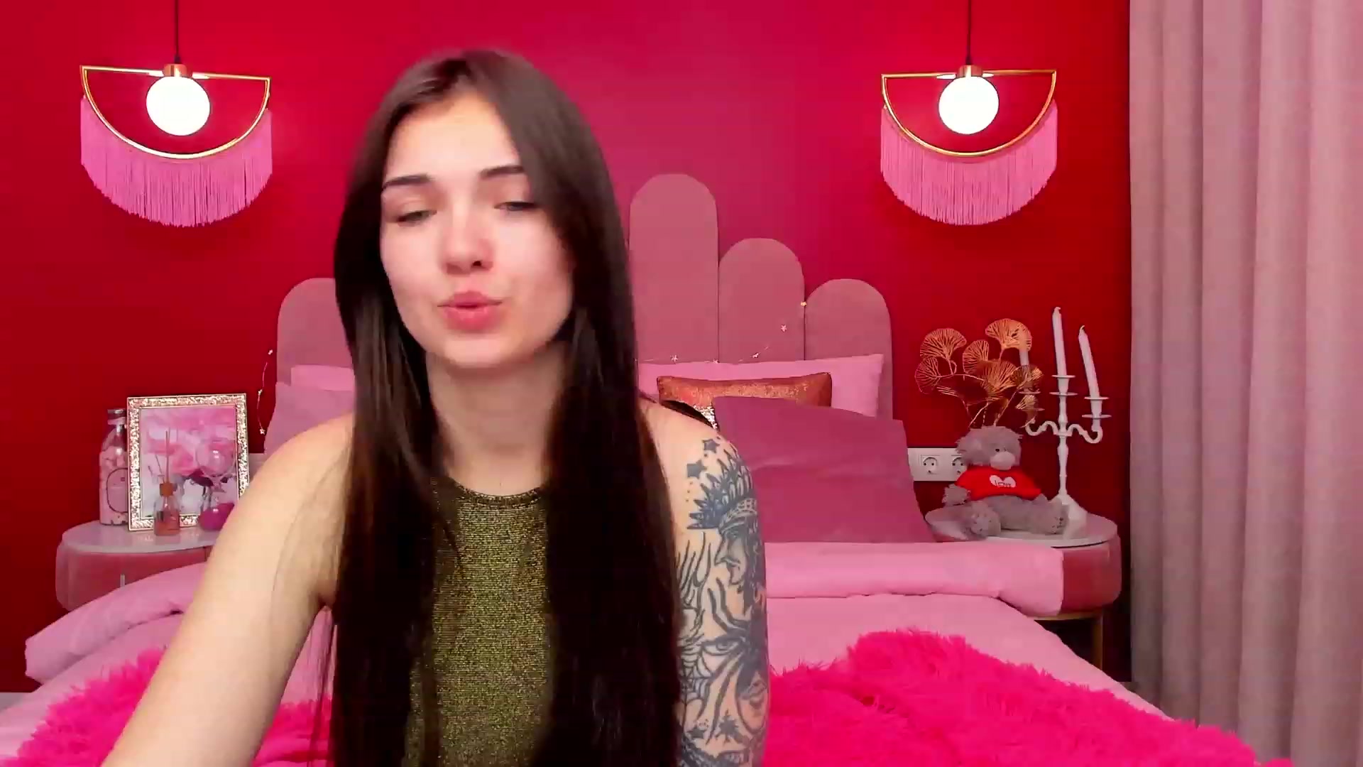 Gallery image thumbnail from AmeliaMFC's myfreecams stream on, 03/09/2023, 13:02 image 5 of 20