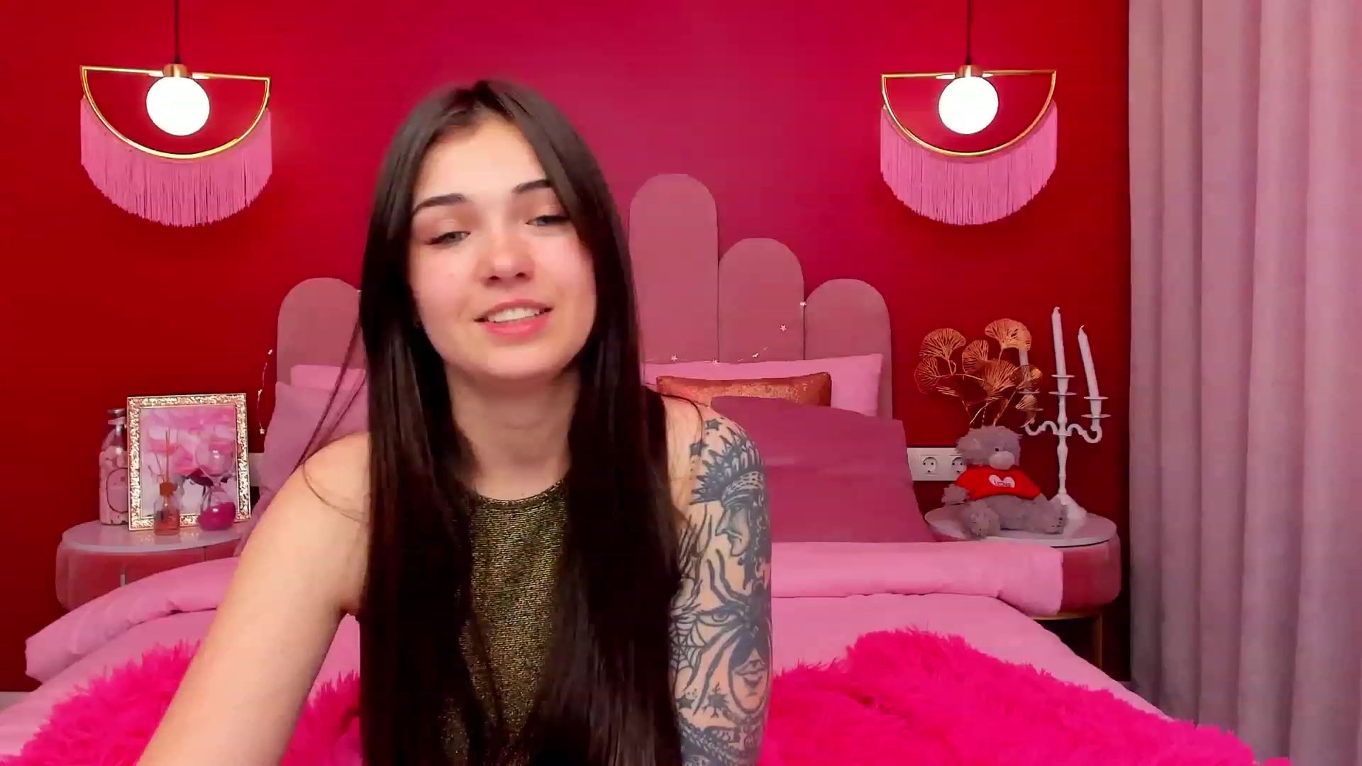 Gallery image thumbnail from AmeliaMFC's myfreecams stream on, 03/09/2023, 13:02 image 2 of 20