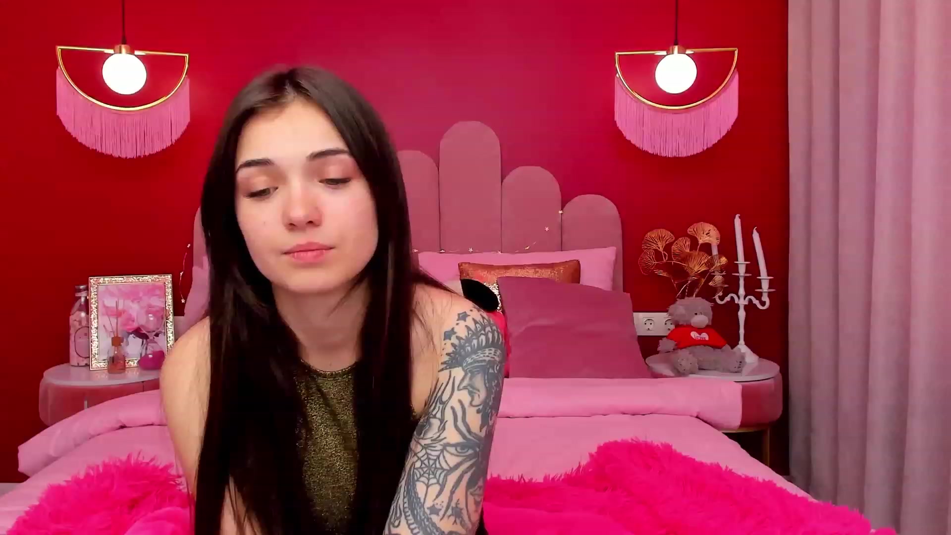 Gallery image thumbnail from AmeliaMFC's myfreecams stream on, 03/09/2023, 13:02 image 10 of 20