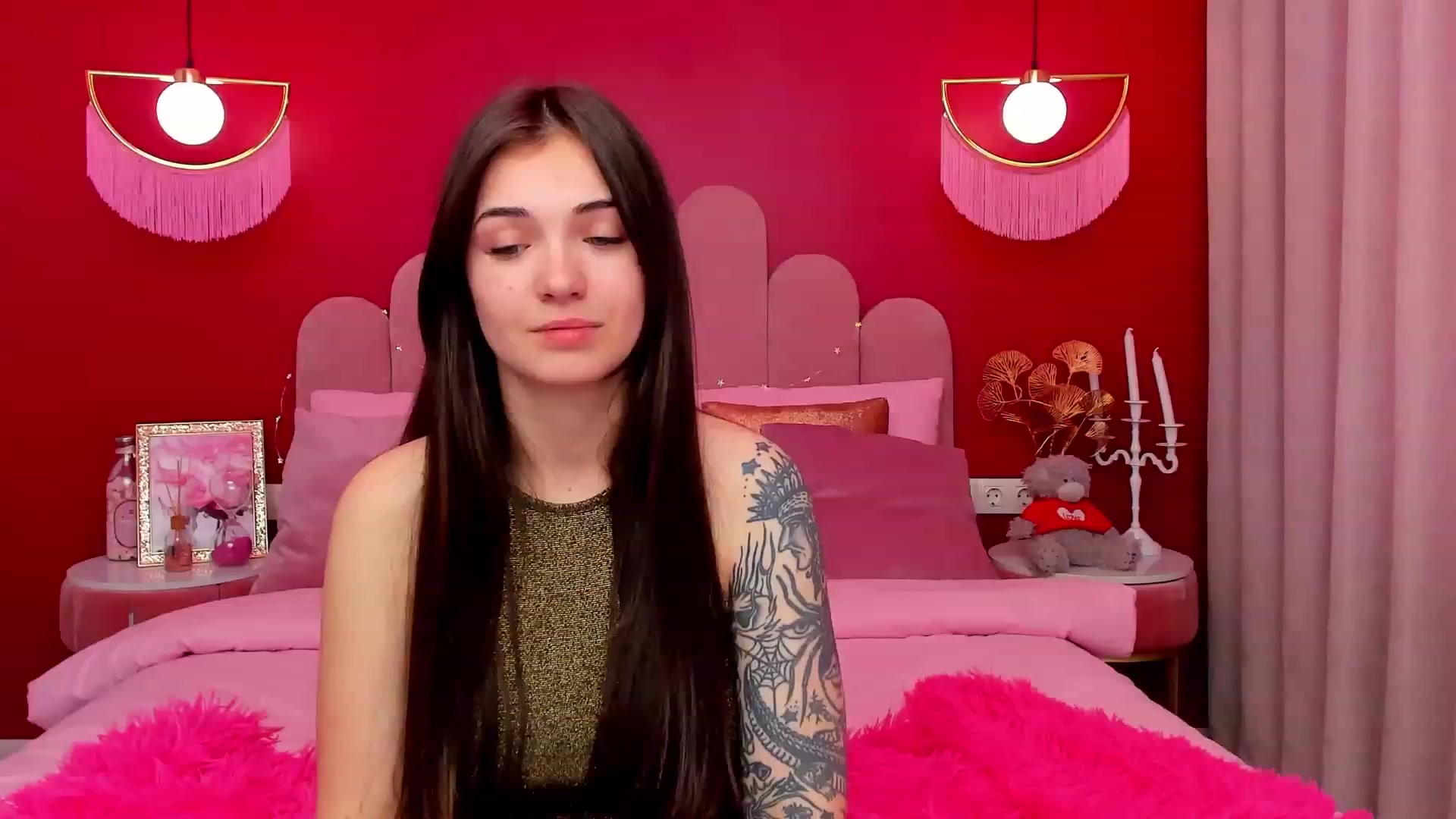 Gallery image thumbnail from AmeliaMFC's myfreecams stream on, 03/09/2023, 13:02 image 7 of 20