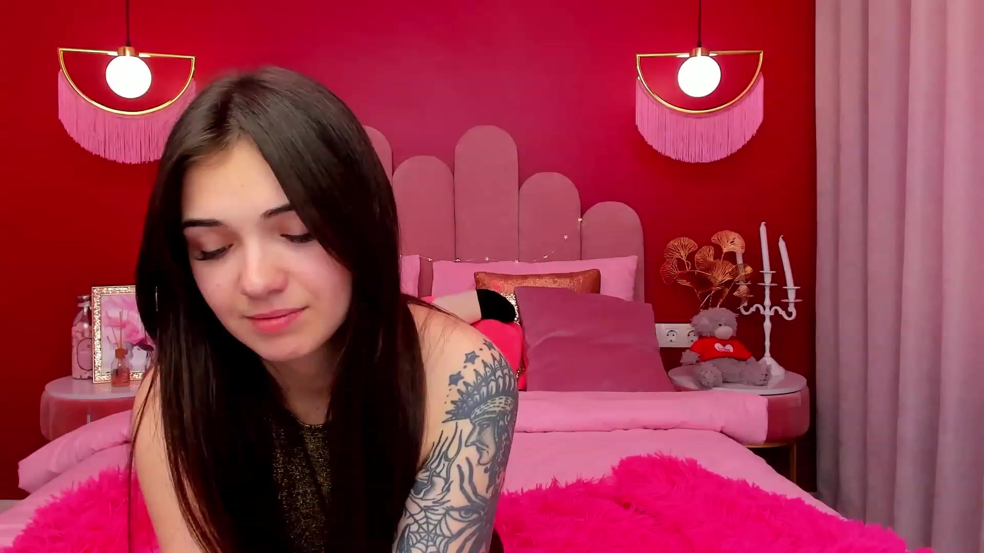 Gallery image thumbnail from AmeliaMFC's myfreecams stream on, 03/09/2023, 13:02 image 4 of 20